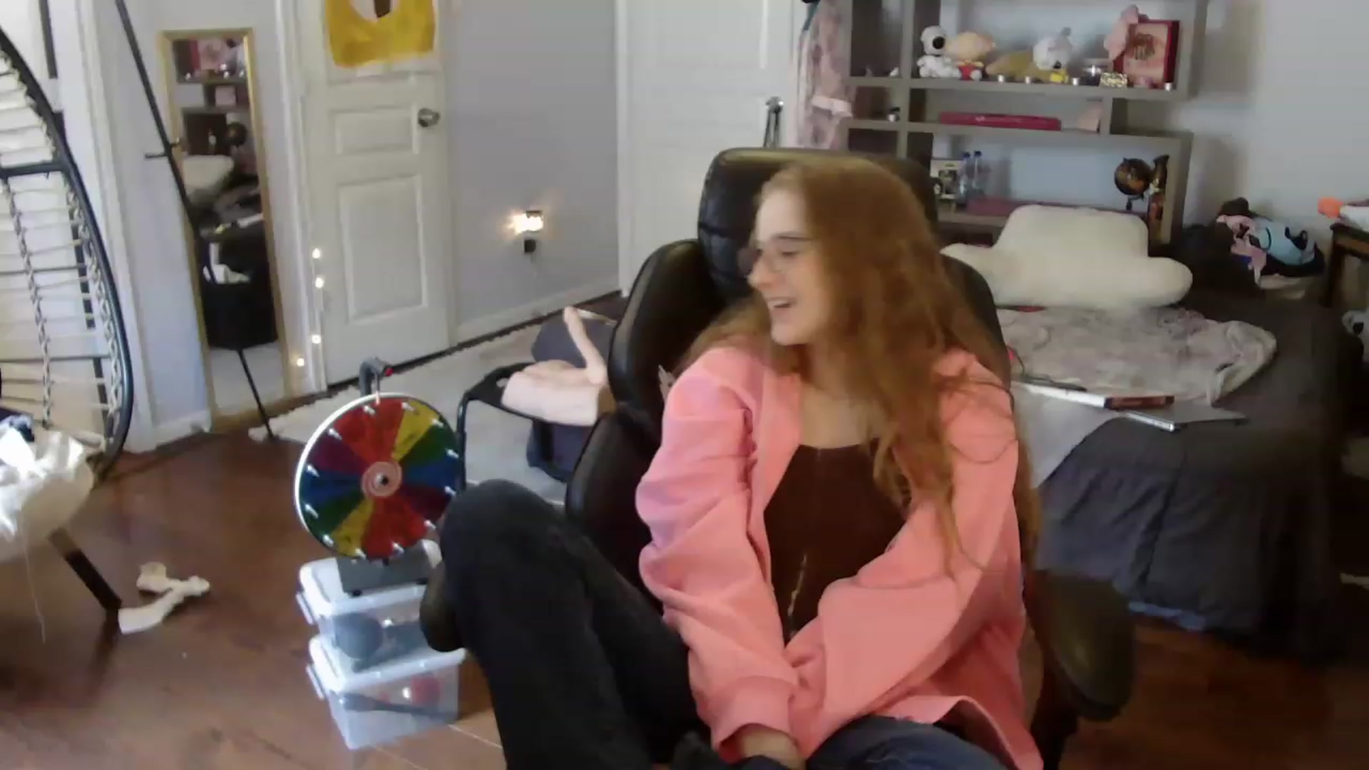 Gallery image thumbnail from Bunnydathug's myfreecams stream on, 08/08/2023, 18:28 image 14 of 20