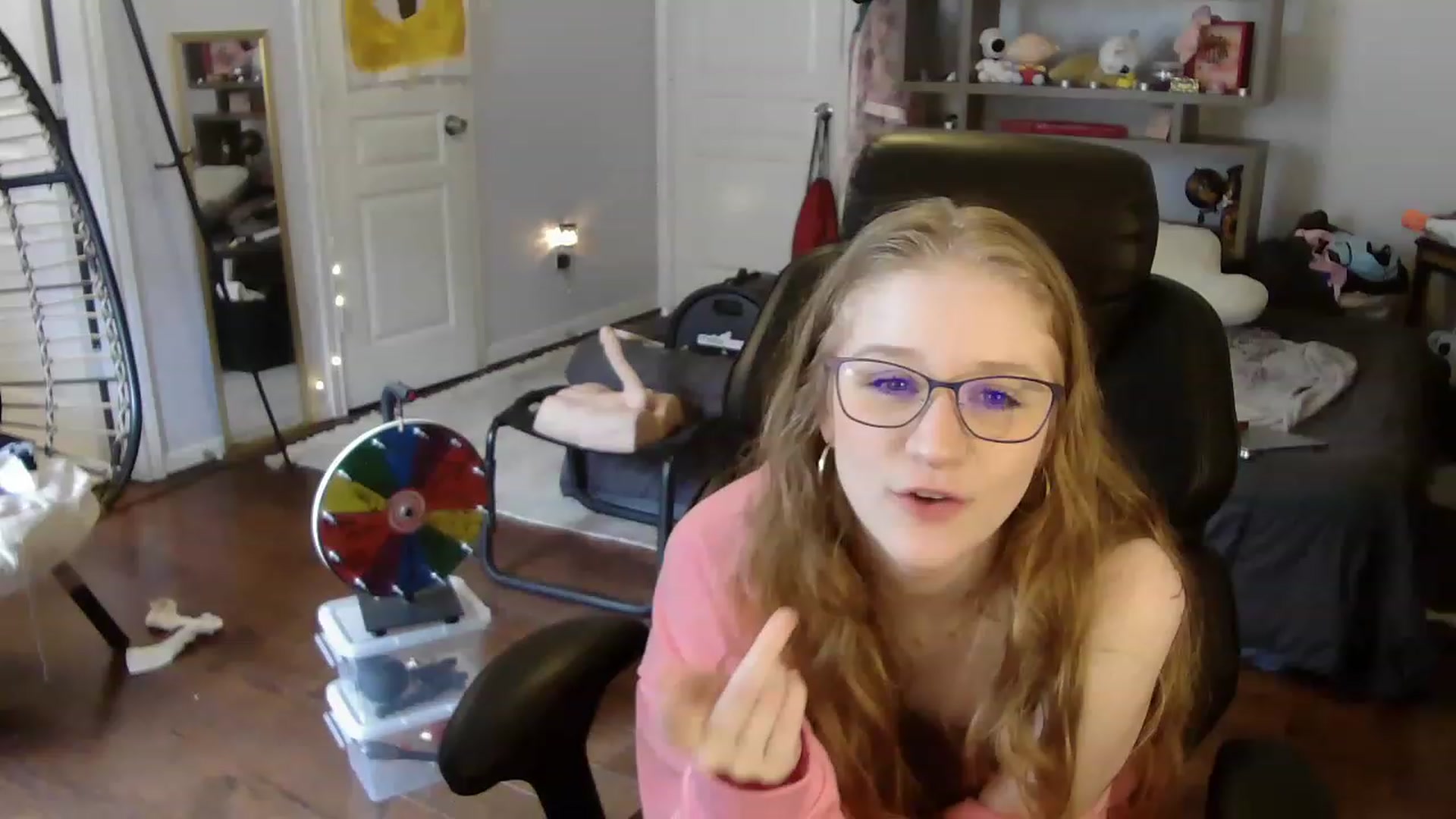 Gallery image thumbnail from Bunnydathug's myfreecams stream on, 08/08/2023, 18:28 image 7 of 20