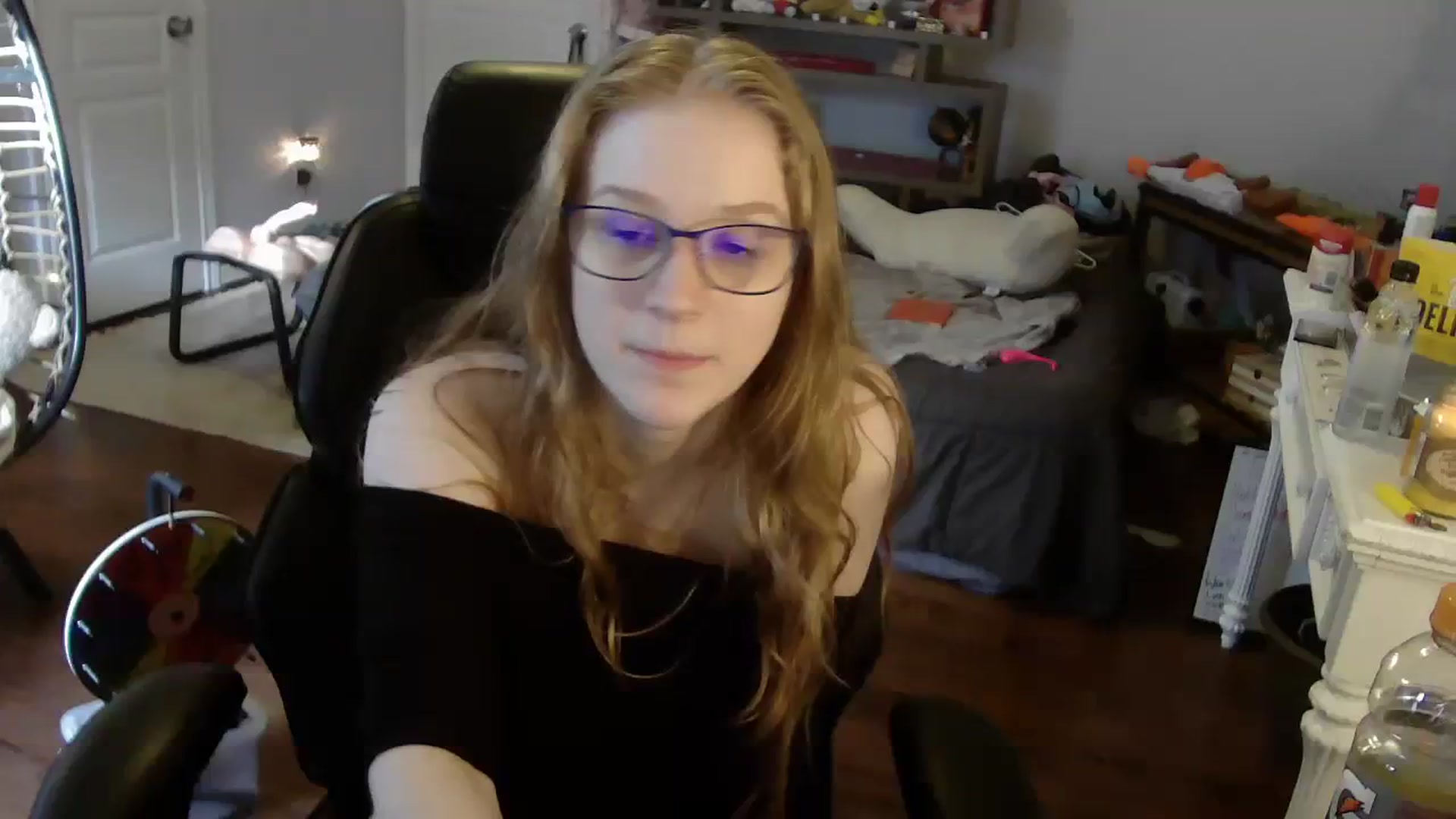 Gallery image thumbnail from Bunnydathug's myfreecams stream on, 08/10/2023, 14:07 image 9 of 20