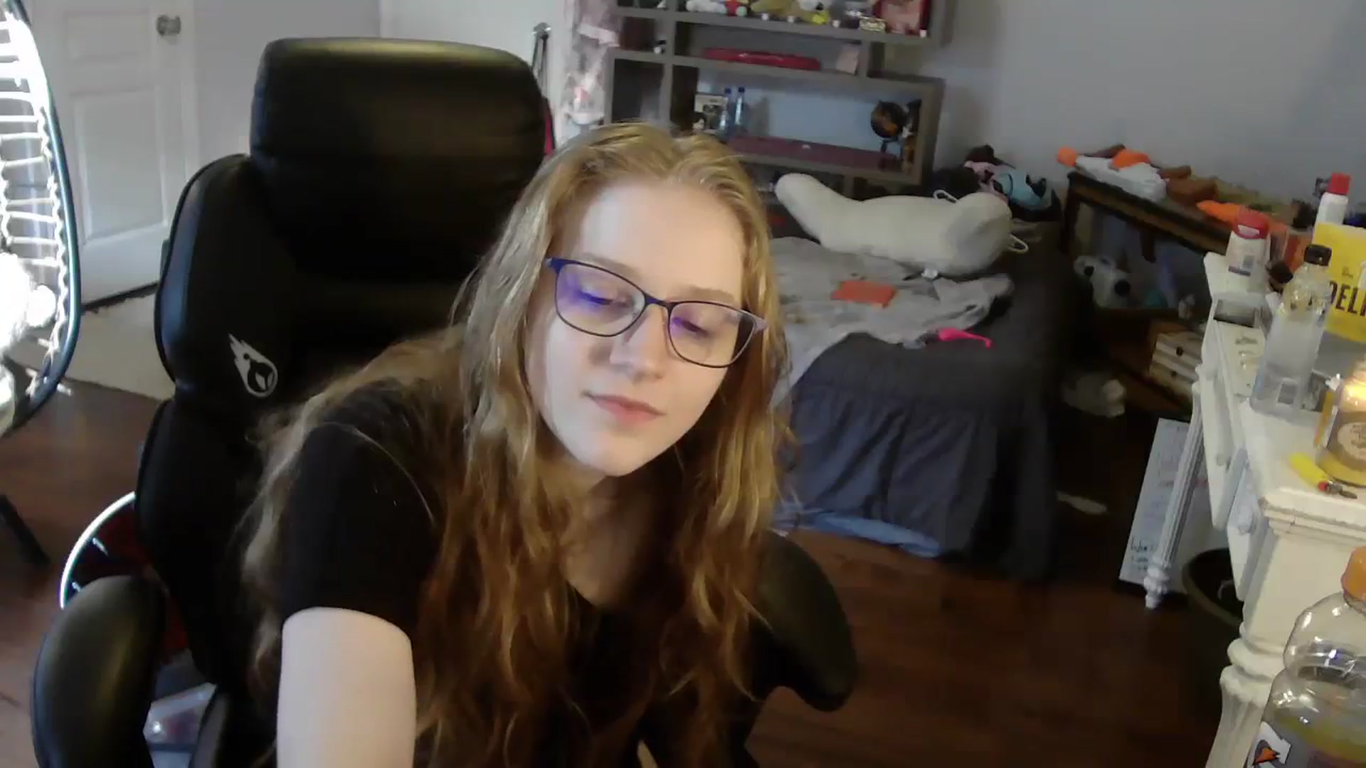 Gallery image thumbnail from Bunnydathug's myfreecams stream on, 08/10/2023, 14:07 image 8 of 20