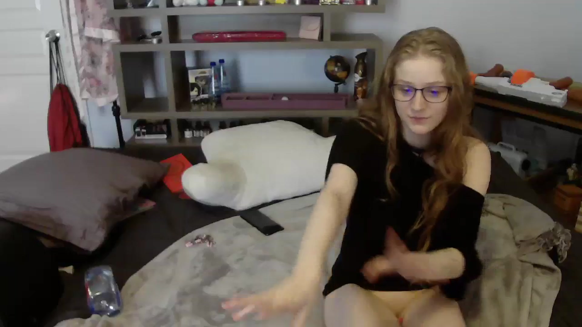 Gallery image thumbnail from Bunnydathug's myfreecams stream on, 08/10/2023, 18:57 image 7 of 20