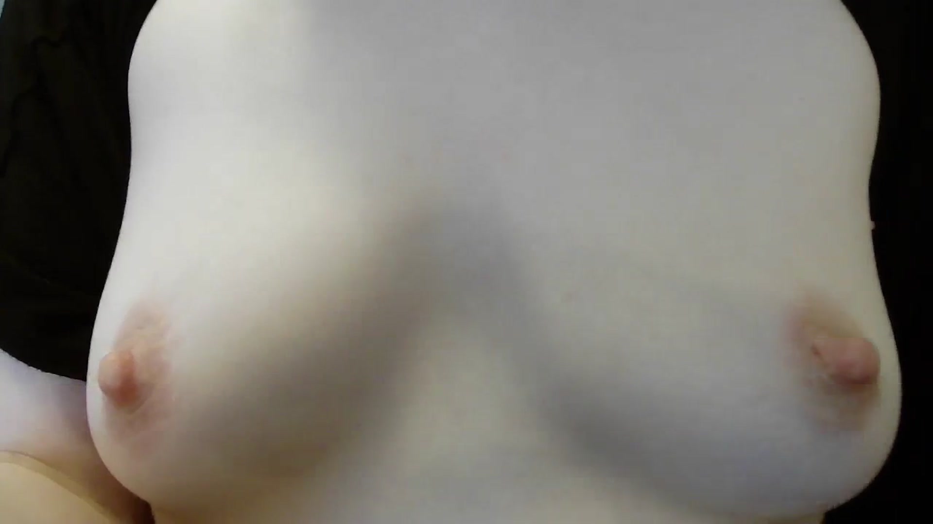 Gallery image thumbnail from Bunnydathug's myfreecams stream on, 08/10/2023, 18:57 image 3 of 20