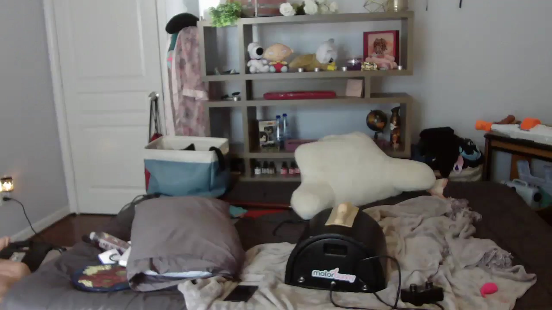 Gallery image thumbnail from Bunnydathug's myfreecams stream on, 08/12/2023, 16:07 image 4 of 20