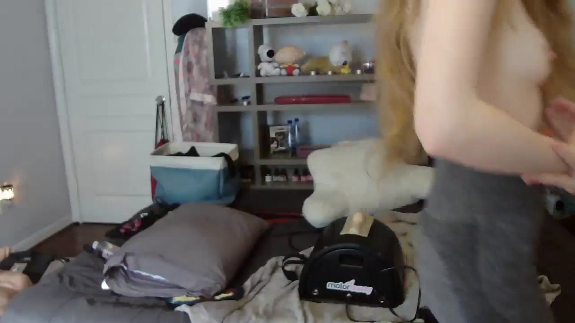 Gallery image thumbnail from Bunnydathug's myfreecams stream on, 08/12/2023, 16:07 image 2 of 20