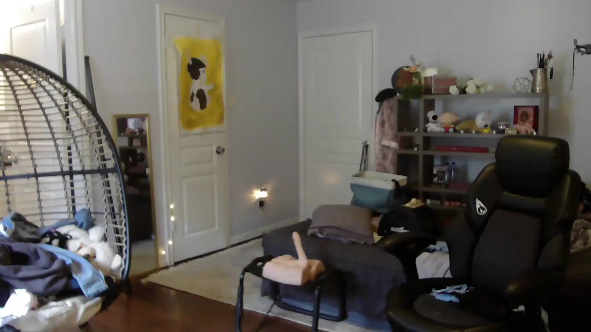 Gallery image thumbnail from Bunnydathug's myfreecams stream on, 08/12/2023, 21:26 image 15 of 20