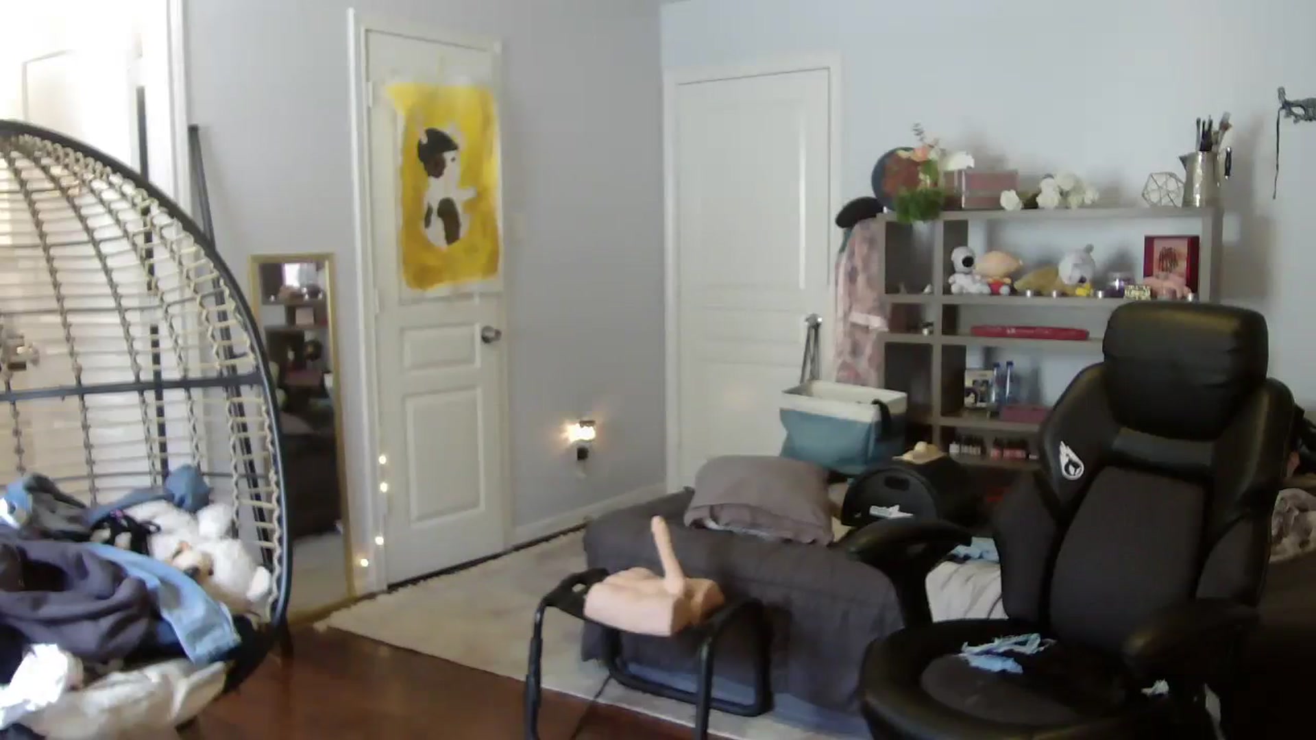 Gallery image thumbnail from Bunnydathug's myfreecams stream on, 08/12/2023, 21:26 image 18 of 20
