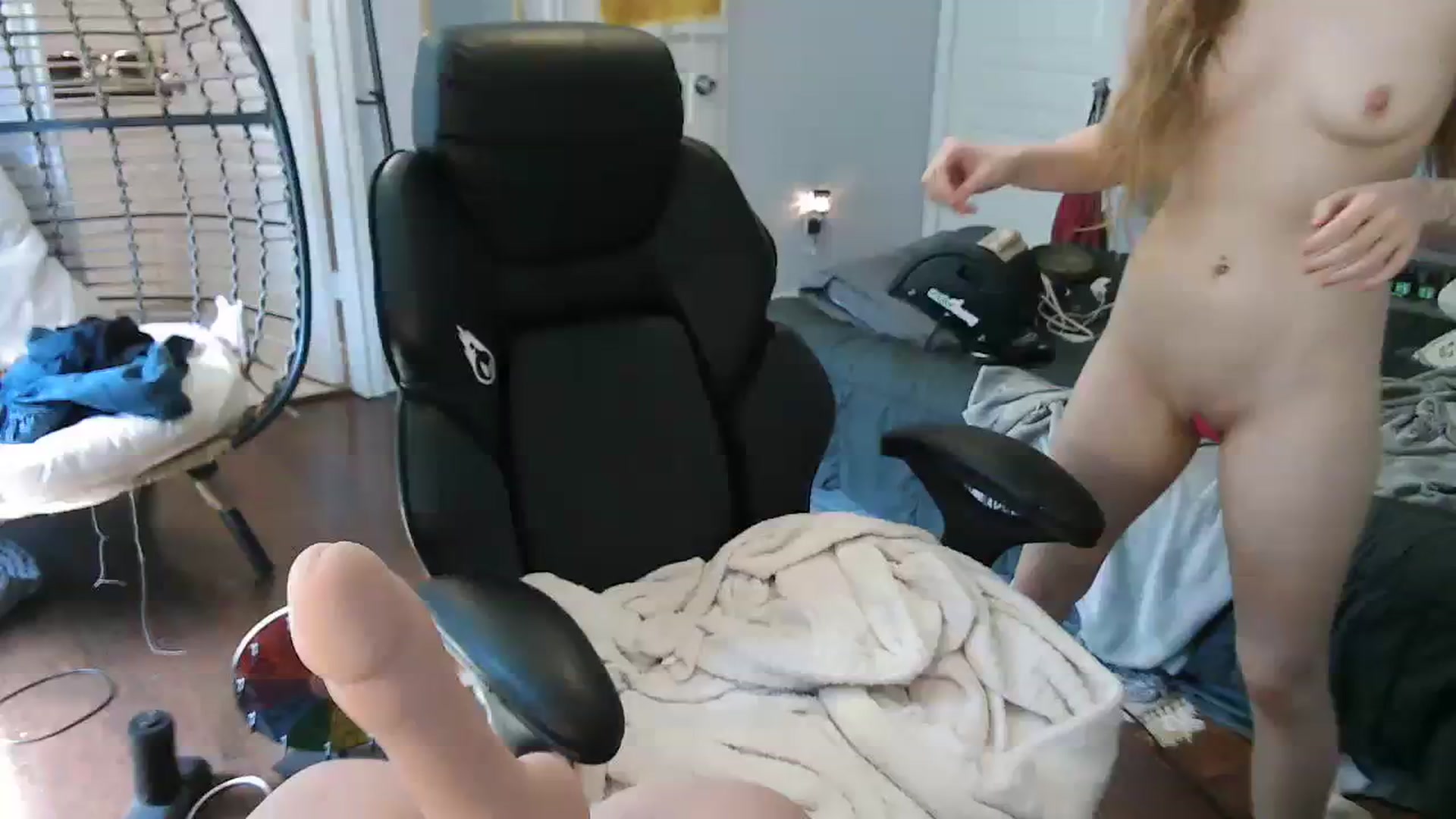 Gallery image thumbnail from Bunnydathug's myfreecams stream on, 08/18/2023, 16:13 image 13 of 20