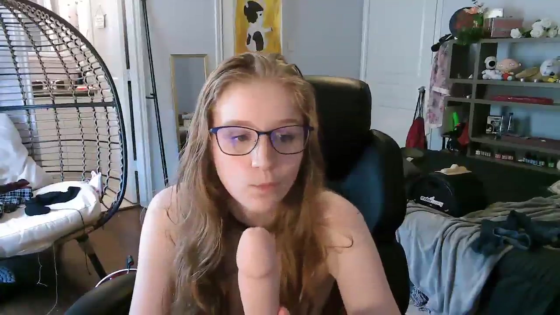 Gallery image thumbnail from Bunnydathug's myfreecams stream on, 08/19/2023, 18:38 image 20 of 20