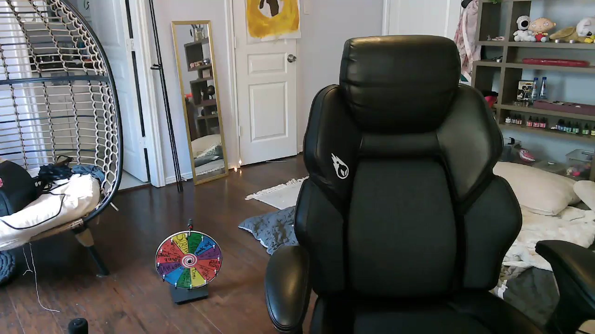 Gallery image thumbnail from Bunnydathug's myfreecams stream on, 08/27/2023, 18:43 image 3 of 20