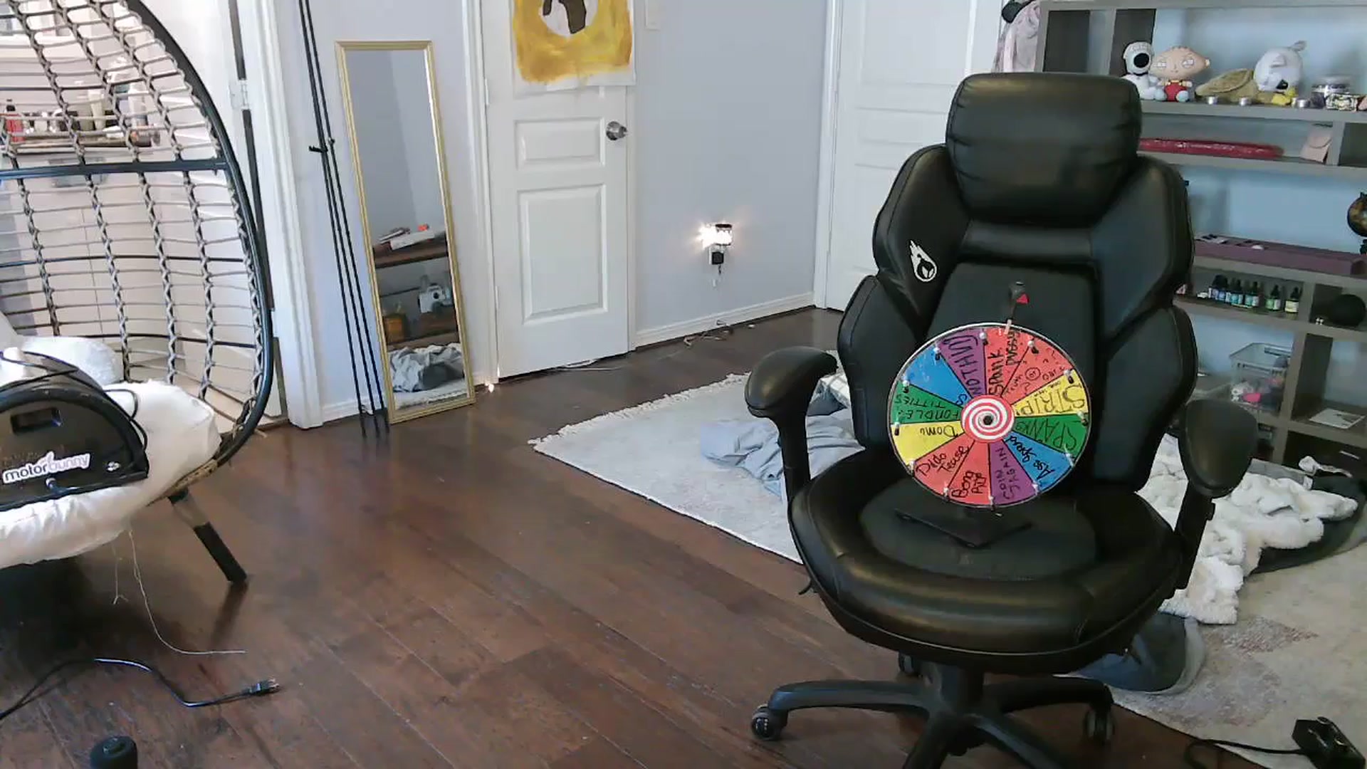 Gallery image thumbnail from Bunnydathug's myfreecams stream on, 08/31/2023, 19:09 image 10 of 20