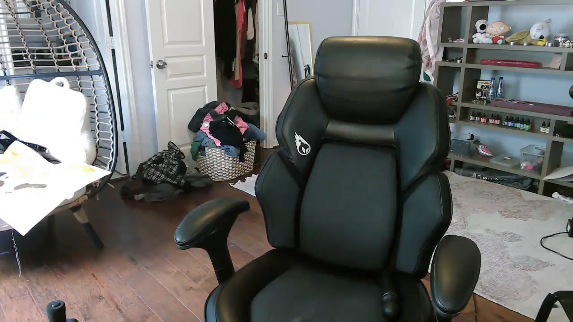 Gallery image thumbnail from Bunnydathug's myfreecams stream on, 09/04/2023, 19:12 image 6 of 20