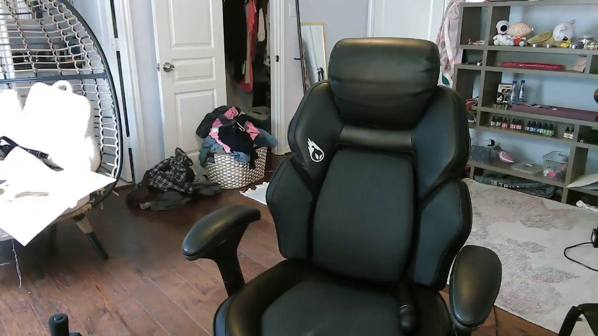 Gallery image thumbnail from Bunnydathug's myfreecams stream on, 09/04/2023, 19:12 image 8 of 20