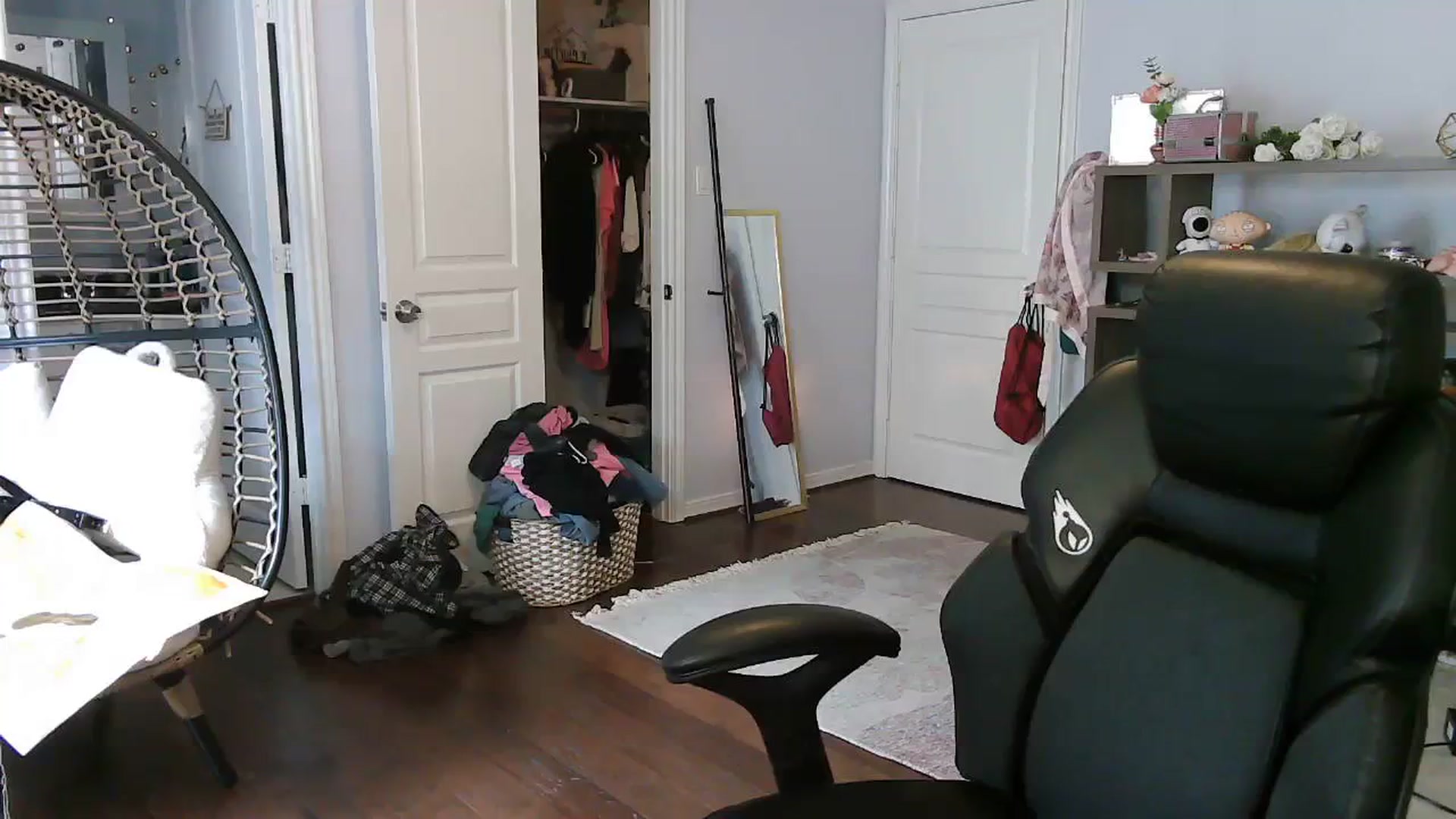 Gallery image thumbnail from Bunnydathug's myfreecams stream on, 09/04/2023, 19:12 image 16 of 20