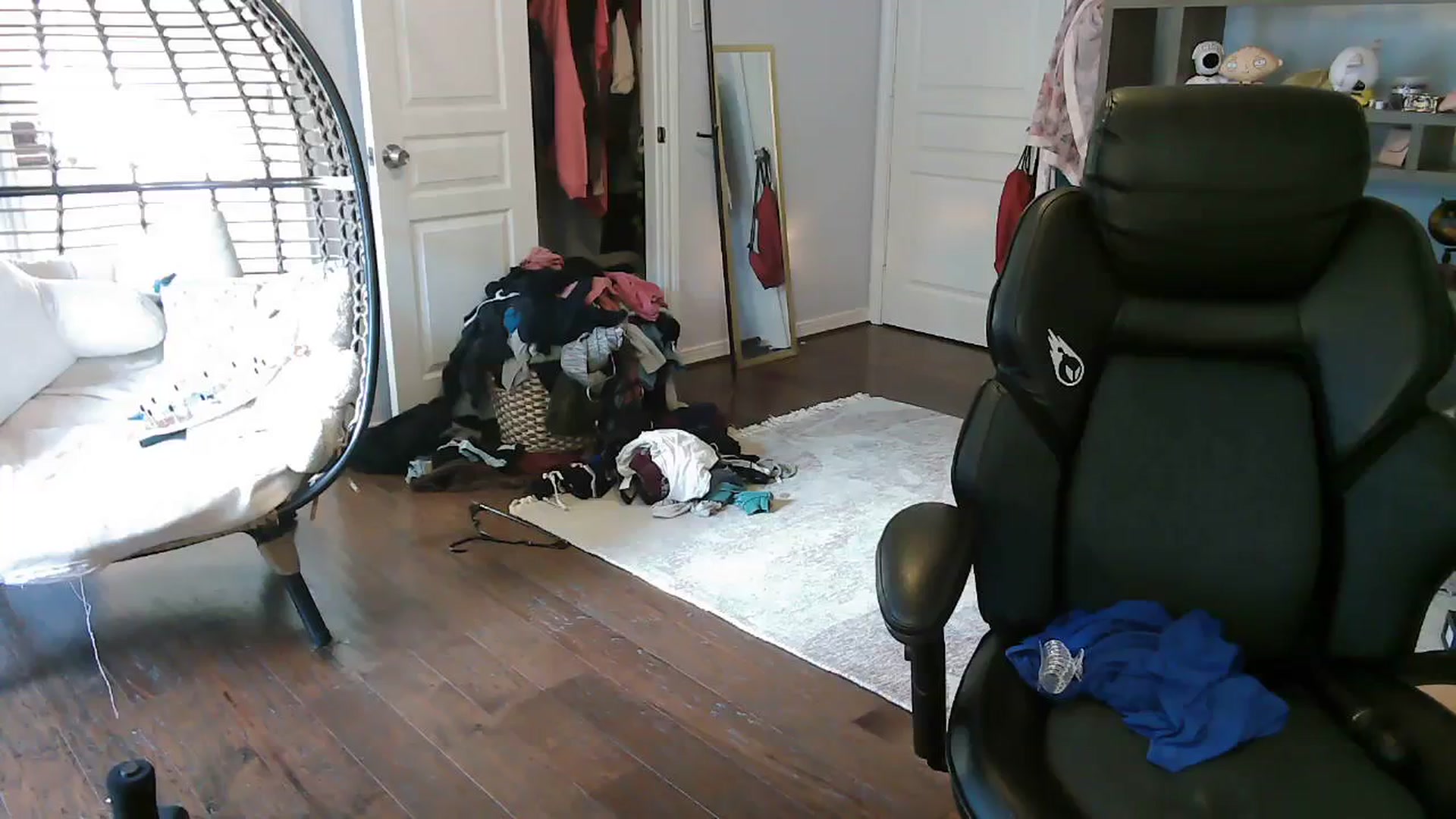 Gallery image thumbnail from Bunnydathug's myfreecams stream on, 09/08/2023, 14:00 image 19 of 20