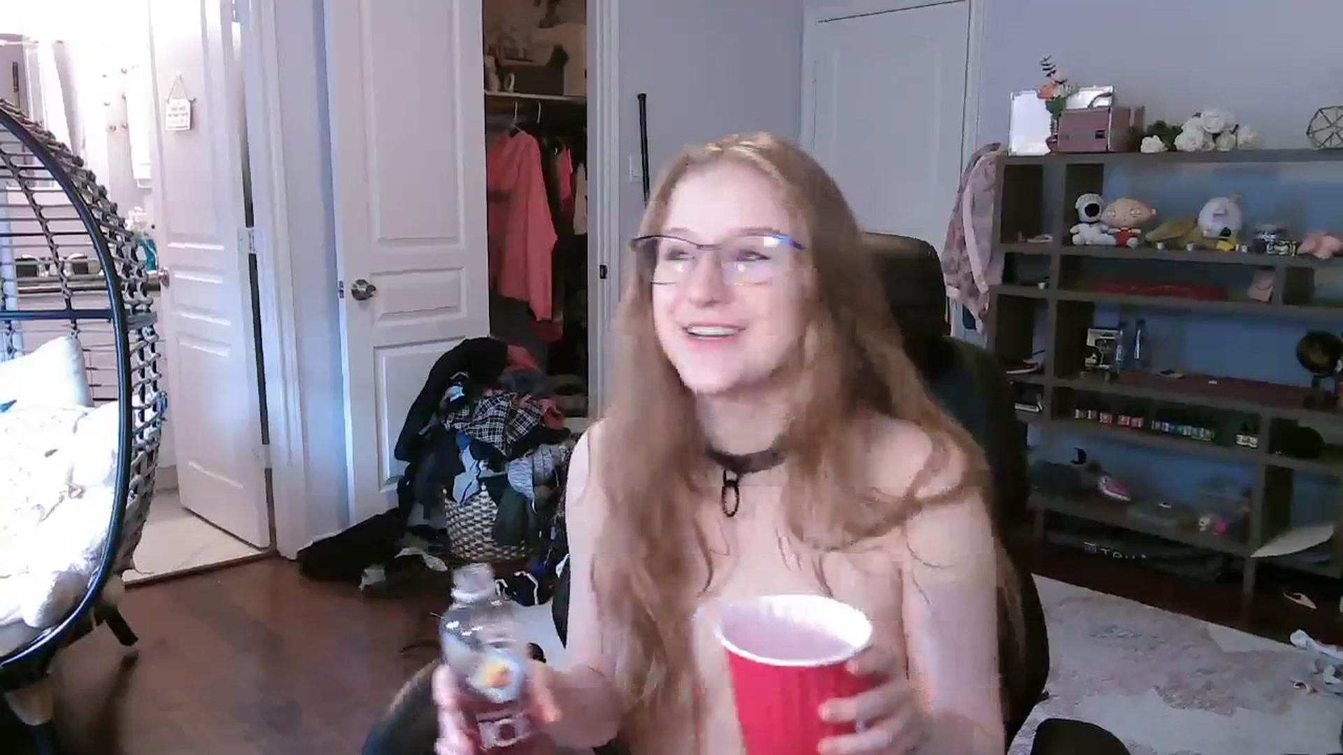 Gallery image thumbnail from Bunnydathug's myfreecams stream on, 09/08/2023, 14:00 image 8 of 20