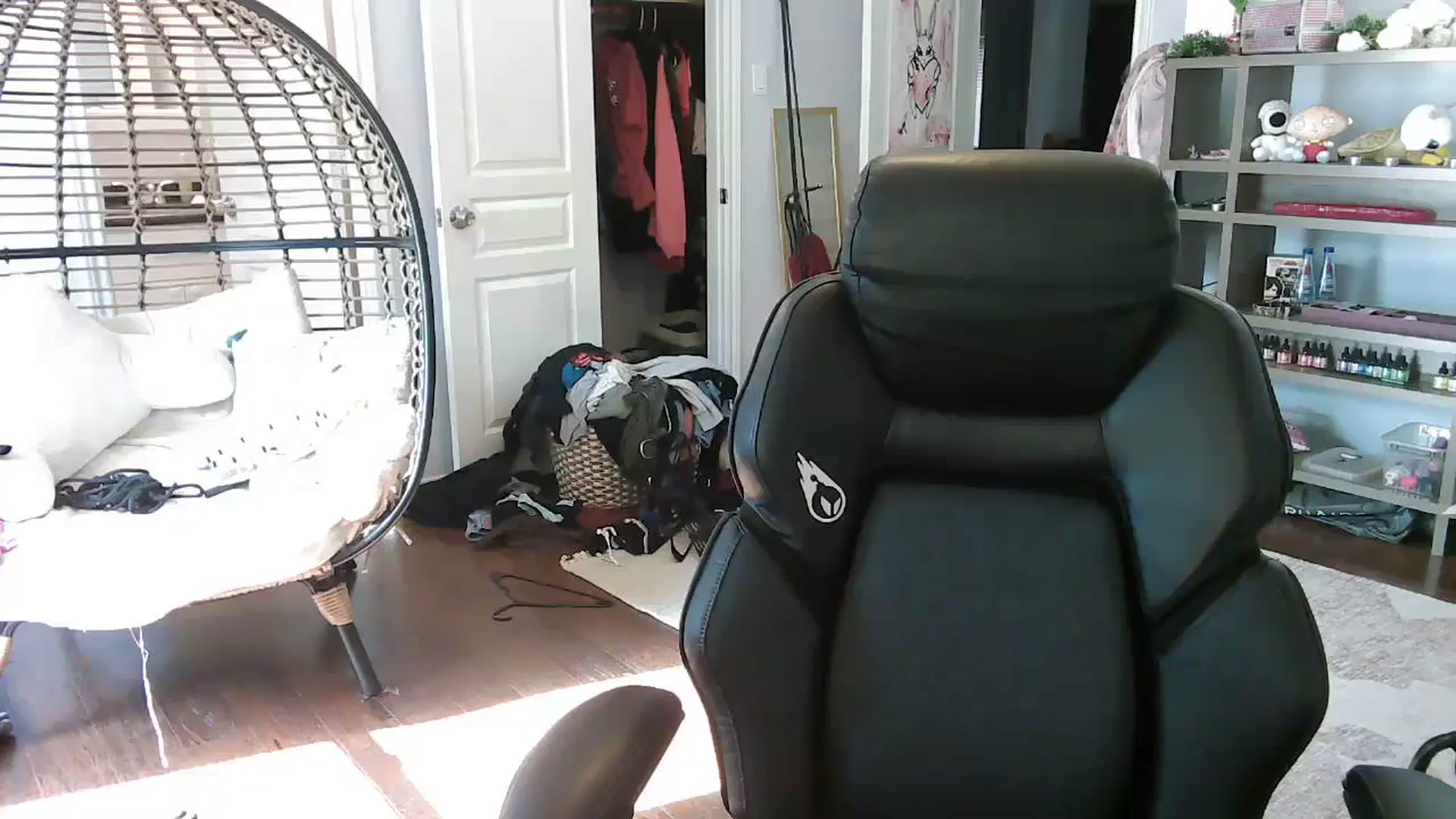 Gallery image thumbnail from Bunnydathug's myfreecams stream on, 09/08/2023, 15:53 image 3 of 20