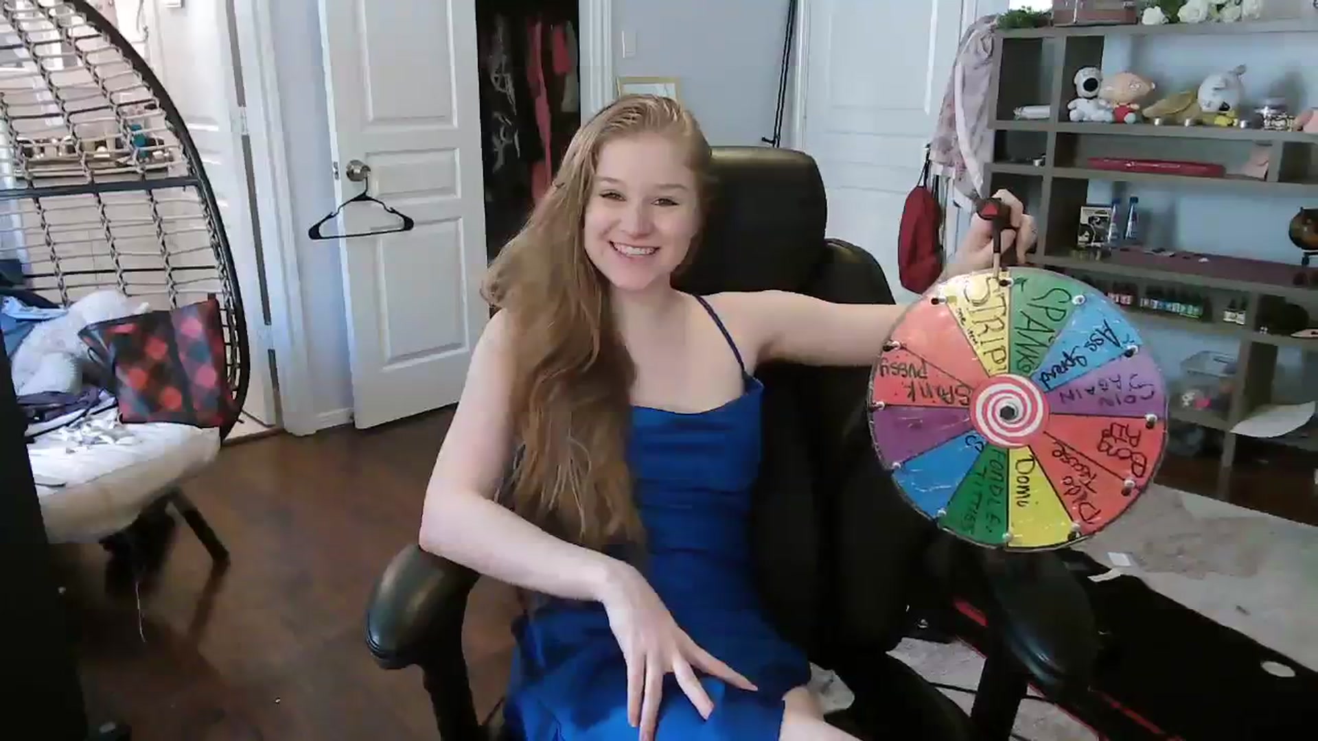 Gallery image thumbnail from Bunnydathug's myfreecams stream on, 09/17/2023, 22:33 image 11 of 20
