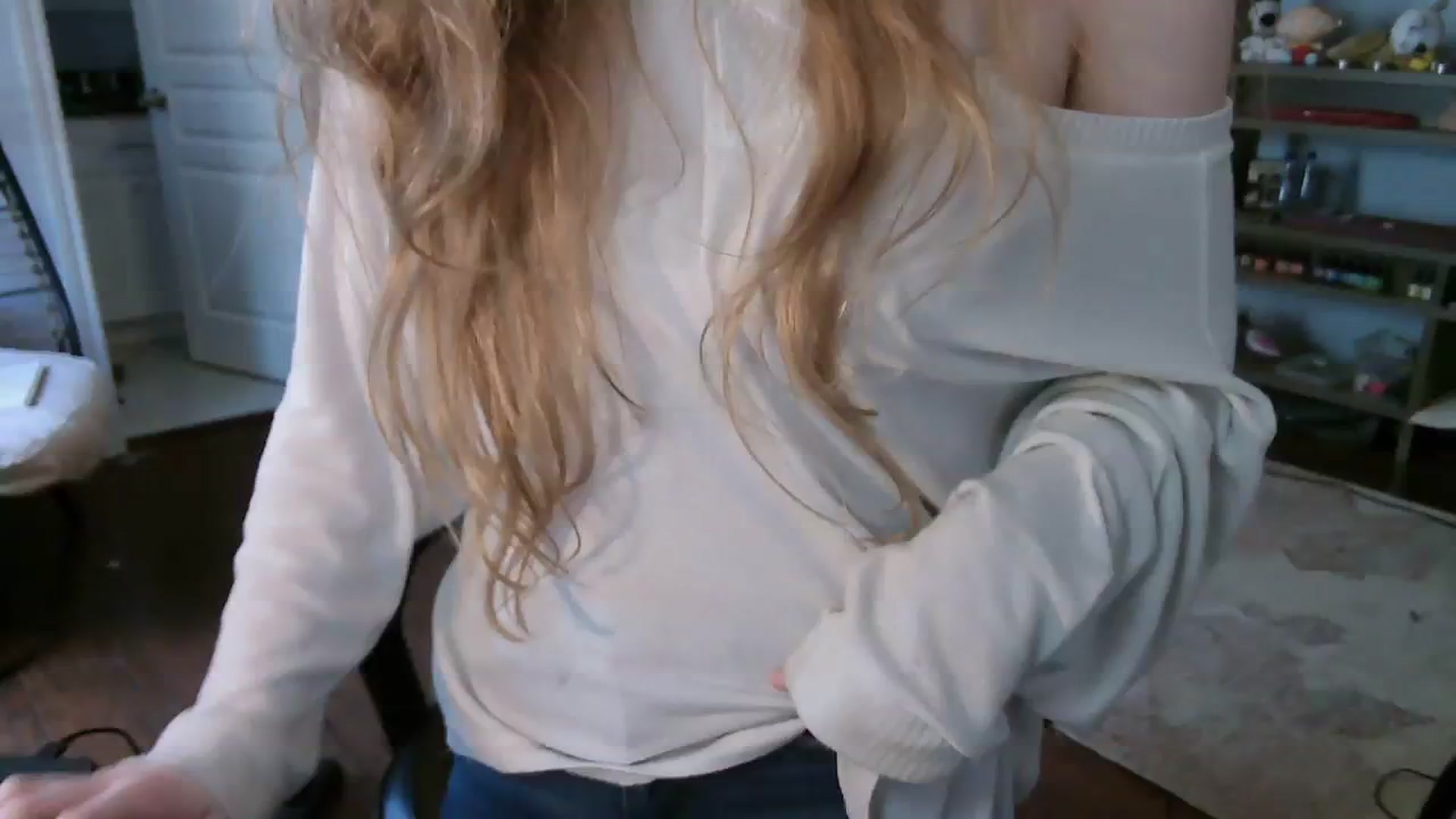 Gallery image thumbnail from Bunnydathug's myfreecams stream on, 09/19/2023, 19:01 image 18 of 20