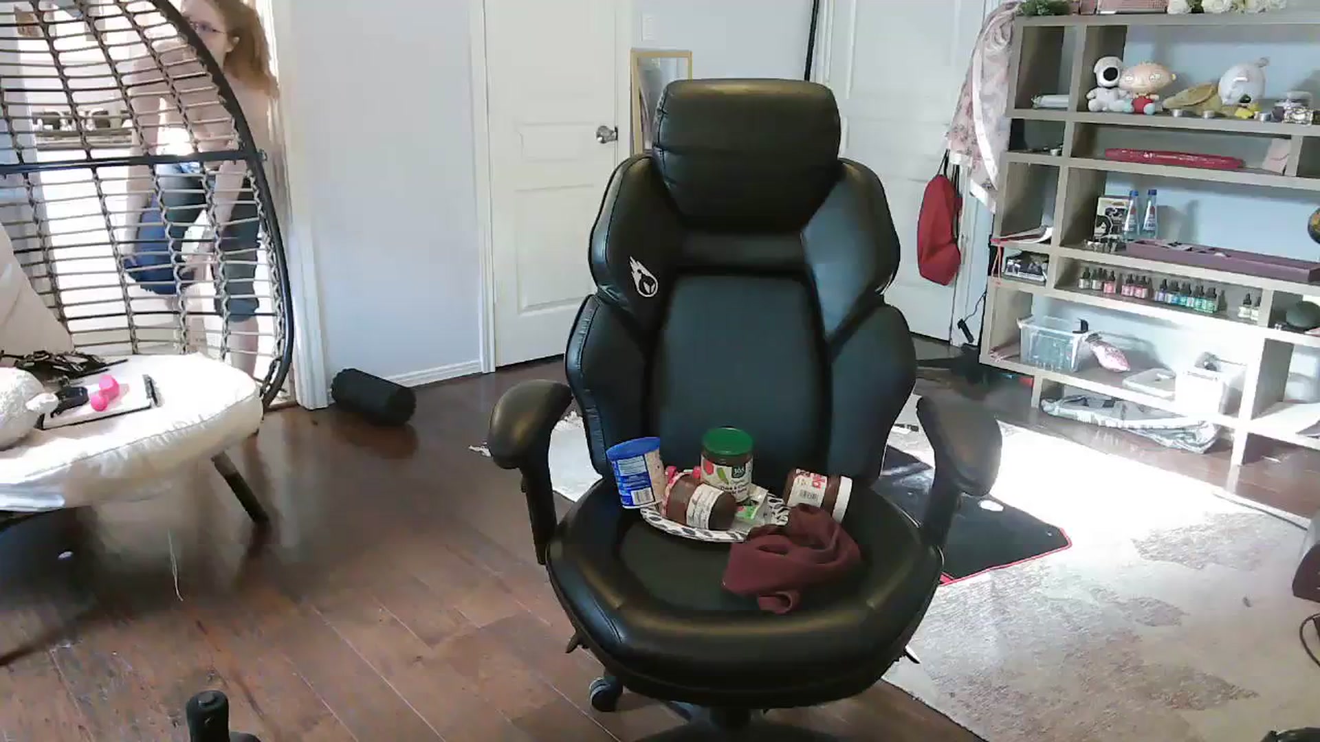 Gallery image thumbnail from Bunnydathug's myfreecams stream on, 09/20/2023, 14:02 image 19 of 20