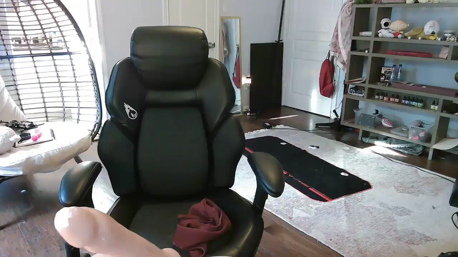 Gallery image thumbnail from Bunnydathug's myfreecams stream on, 09/20/2023, 14:02 image 11 of 20