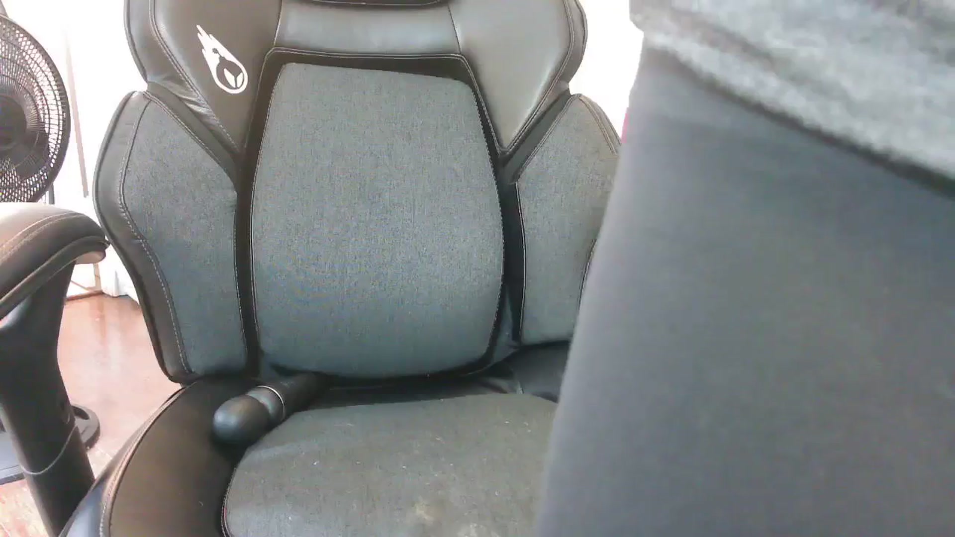 Gallery image thumbnail from Bunnydathug's myfreecams stream on, 09/25/2023, 18:06 image 12 of 20