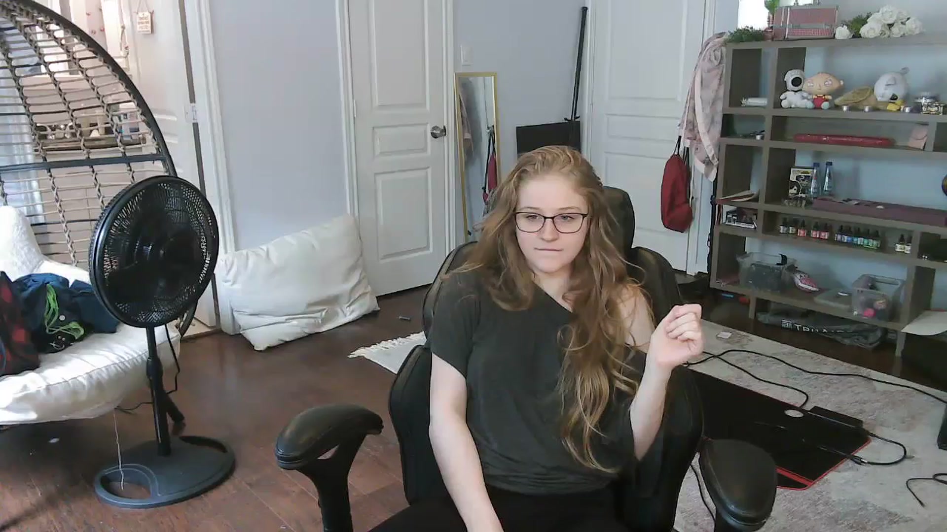 Gallery image thumbnail from Bunnydathug's myfreecams stream on, 09/25/2023, 18:06 image 2 of 20