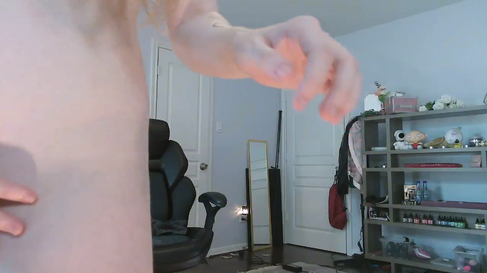 Gallery image thumbnail from Bunnydathug's myfreecams stream on, 09/29/2023, 15:40 image 2 of 20