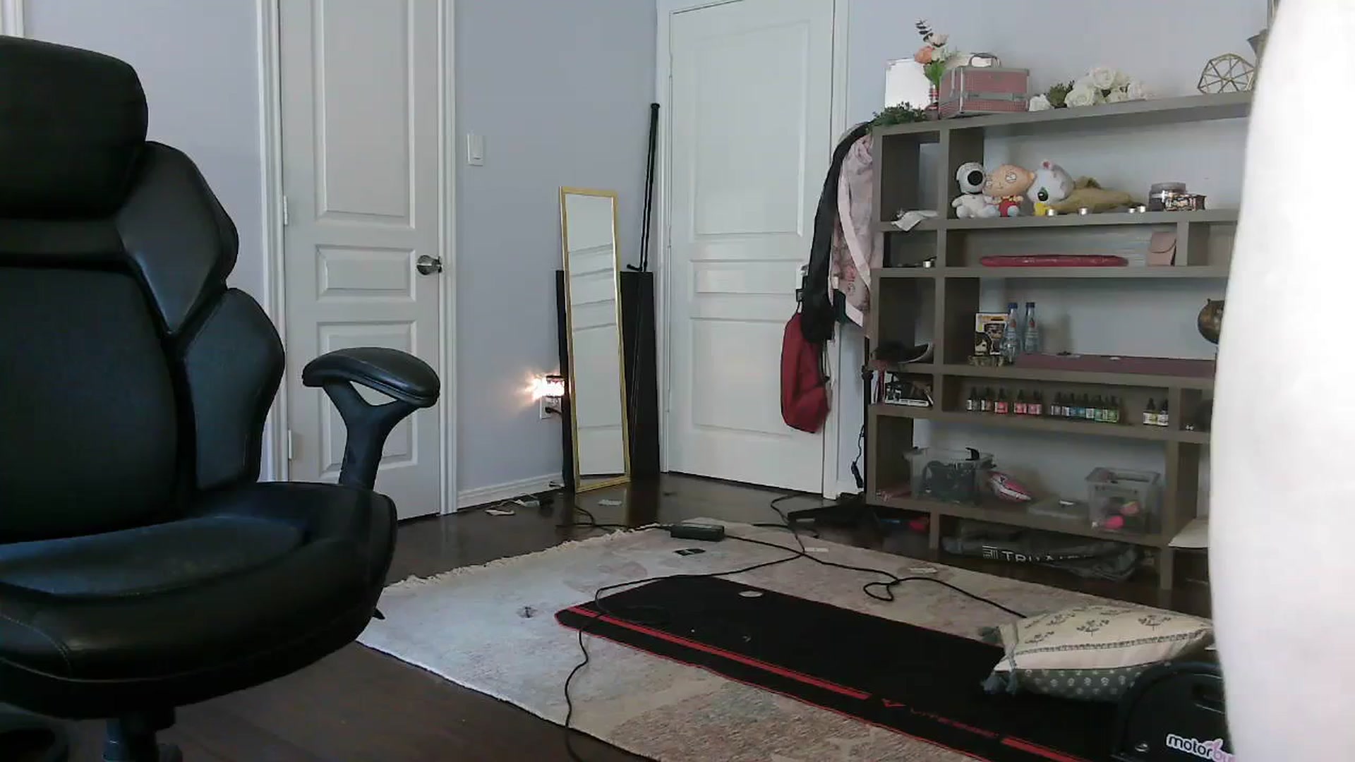 Gallery image thumbnail from Bunnydathug's myfreecams stream on, 09/30/2023, 17:29 image 4 of 20