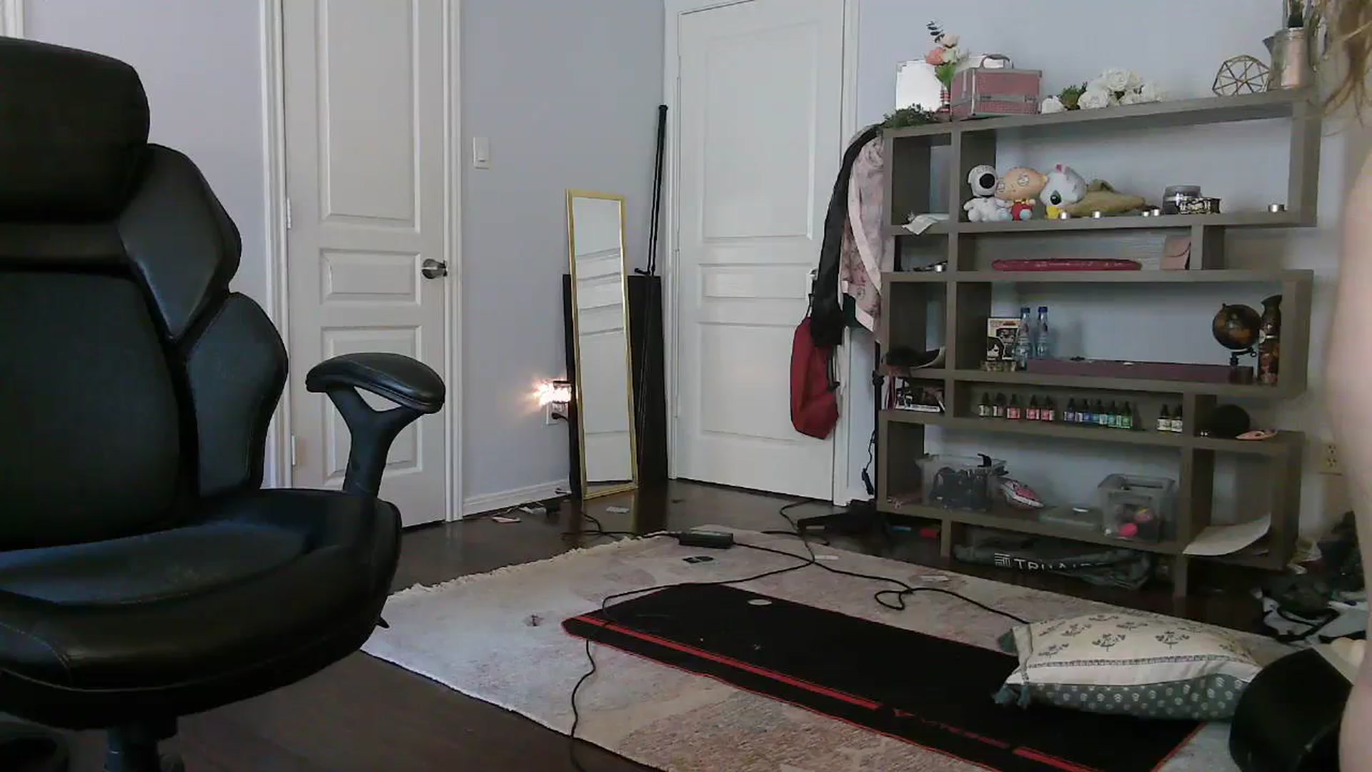 Gallery image thumbnail from Bunnydathug's myfreecams stream on, 09/30/2023, 17:29 image 7 of 20