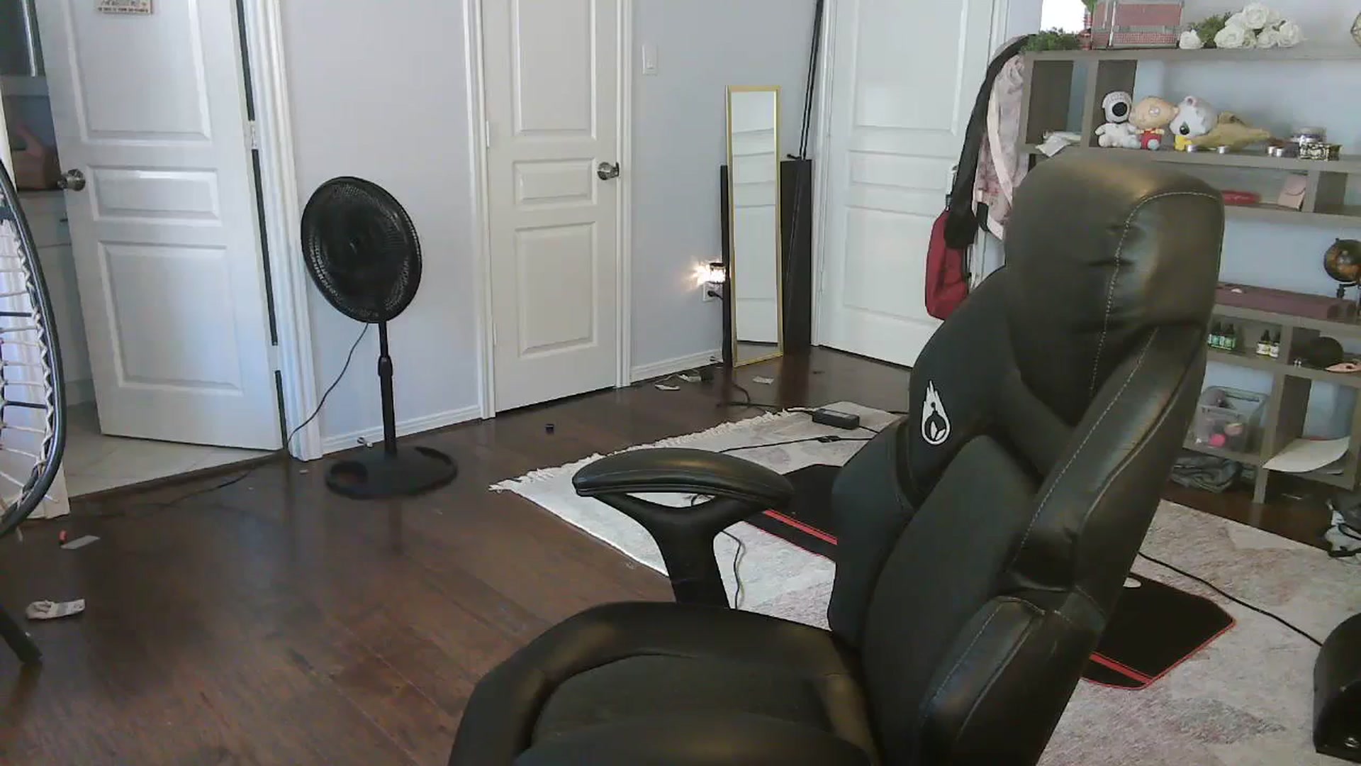 Gallery image thumbnail from Bunnydathug's myfreecams stream on, 09/30/2023, 19:00 image 6 of 20