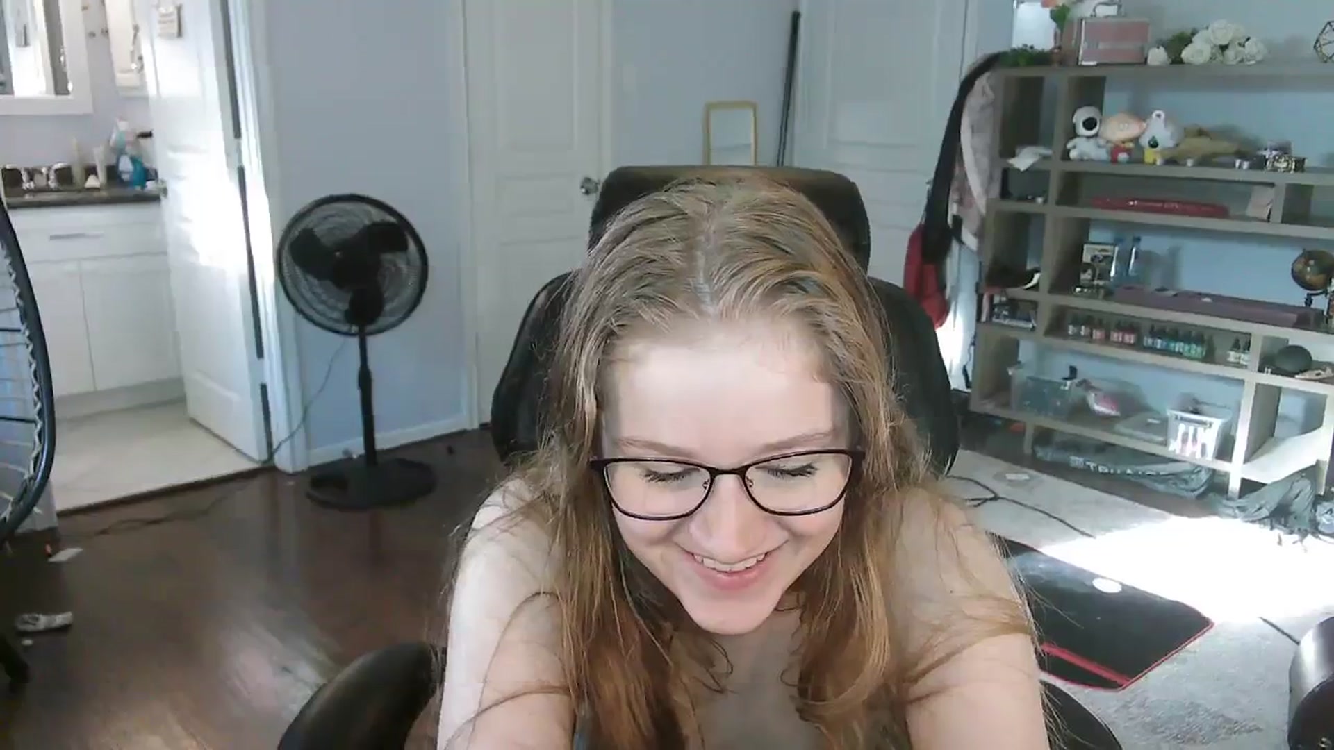 Gallery image thumbnail from Bunnydathug's myfreecams stream on, 10/02/2023, 14:14 image 11 of 20