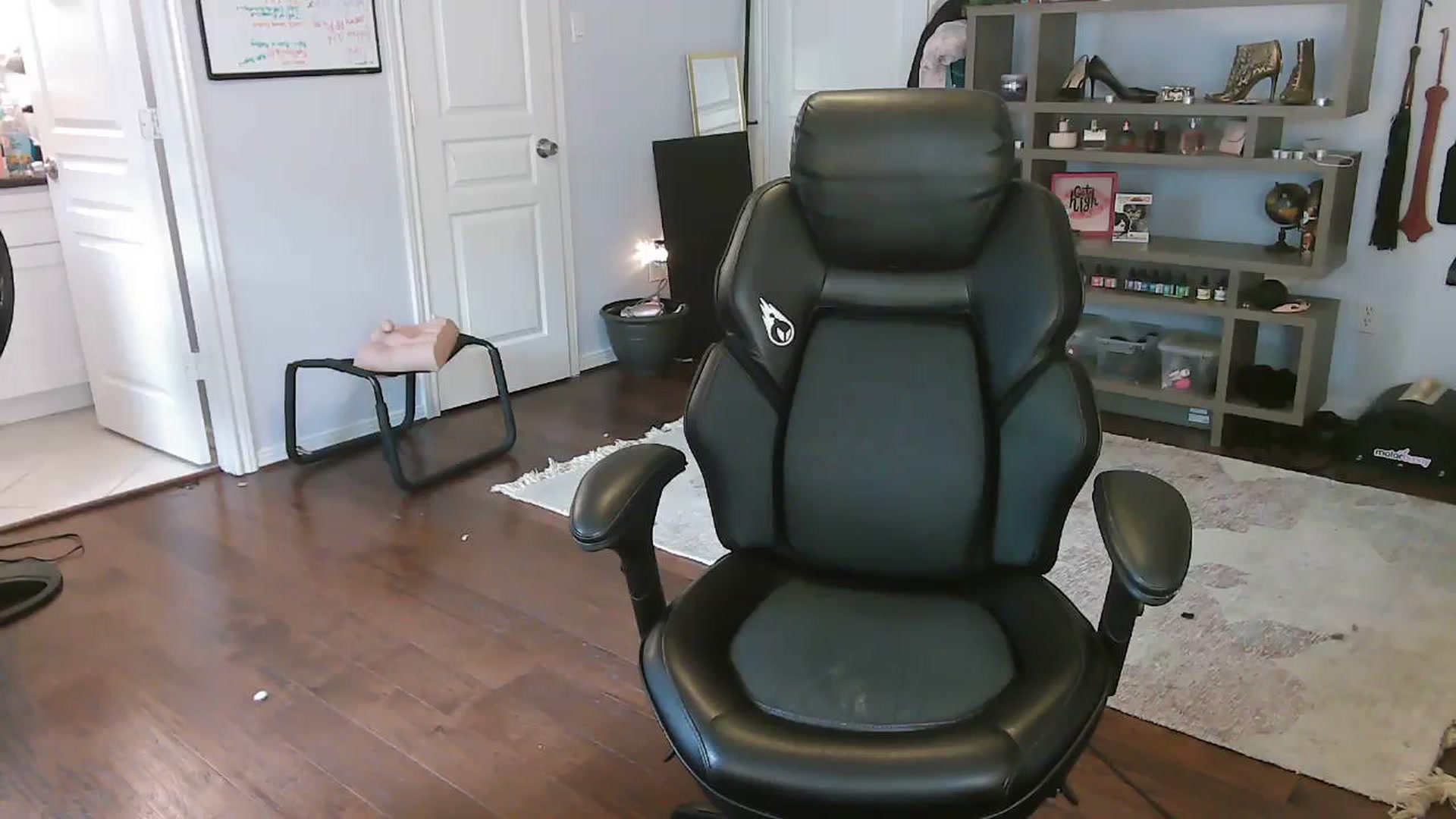 Gallery image thumbnail from Bunnydathug's myfreecams stream on, 10/04/2023, 16:40 image 20 of 20