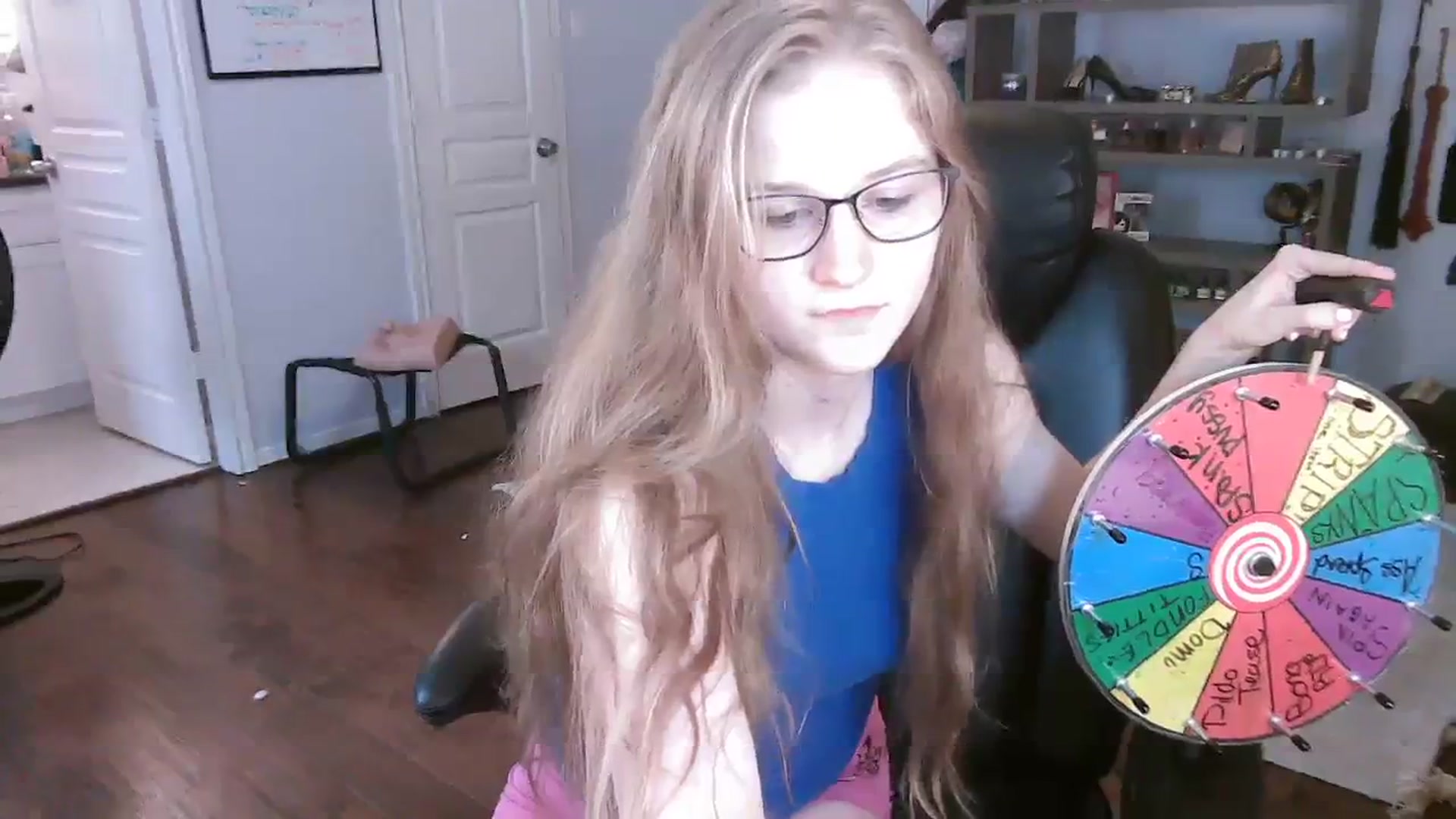 Gallery image thumbnail from Bunnydathug's myfreecams stream on, 10/04/2023, 16:40 image 11 of 20