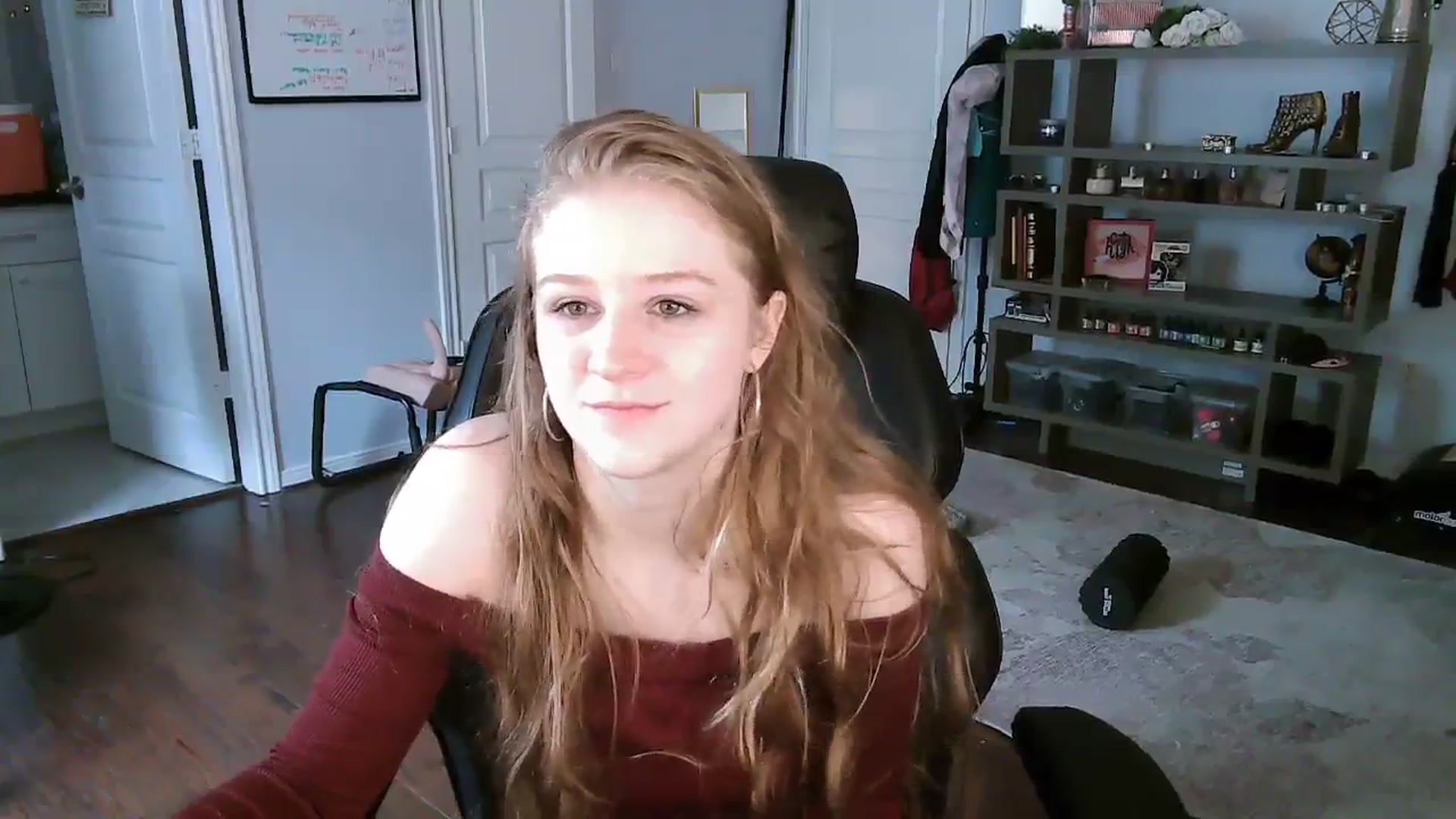 Gallery image thumbnail from Bunnydathug's myfreecams stream on, 10/07/2023, 18:06 image 8 of 20