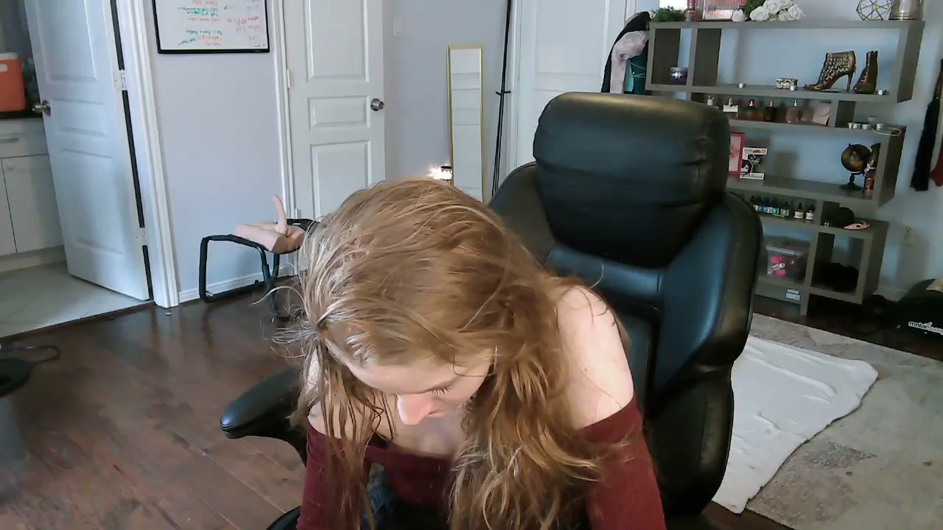 Gallery image thumbnail from Bunnydathug's myfreecams stream on, 10/07/2023, 19:07 image 13 of 20