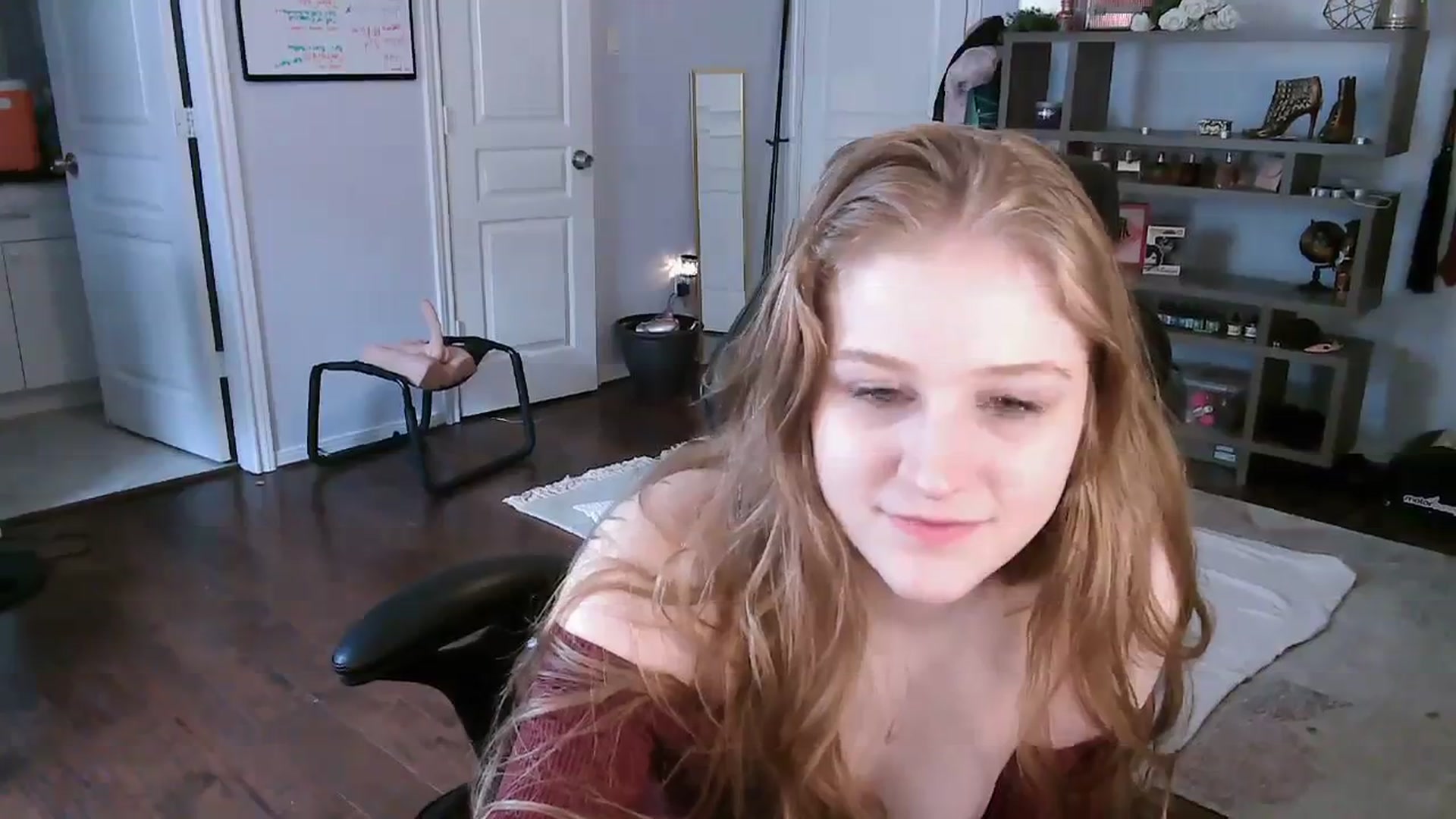 Gallery image thumbnail from Bunnydathug's myfreecams stream on, 10/07/2023, 19:07 image 15 of 20