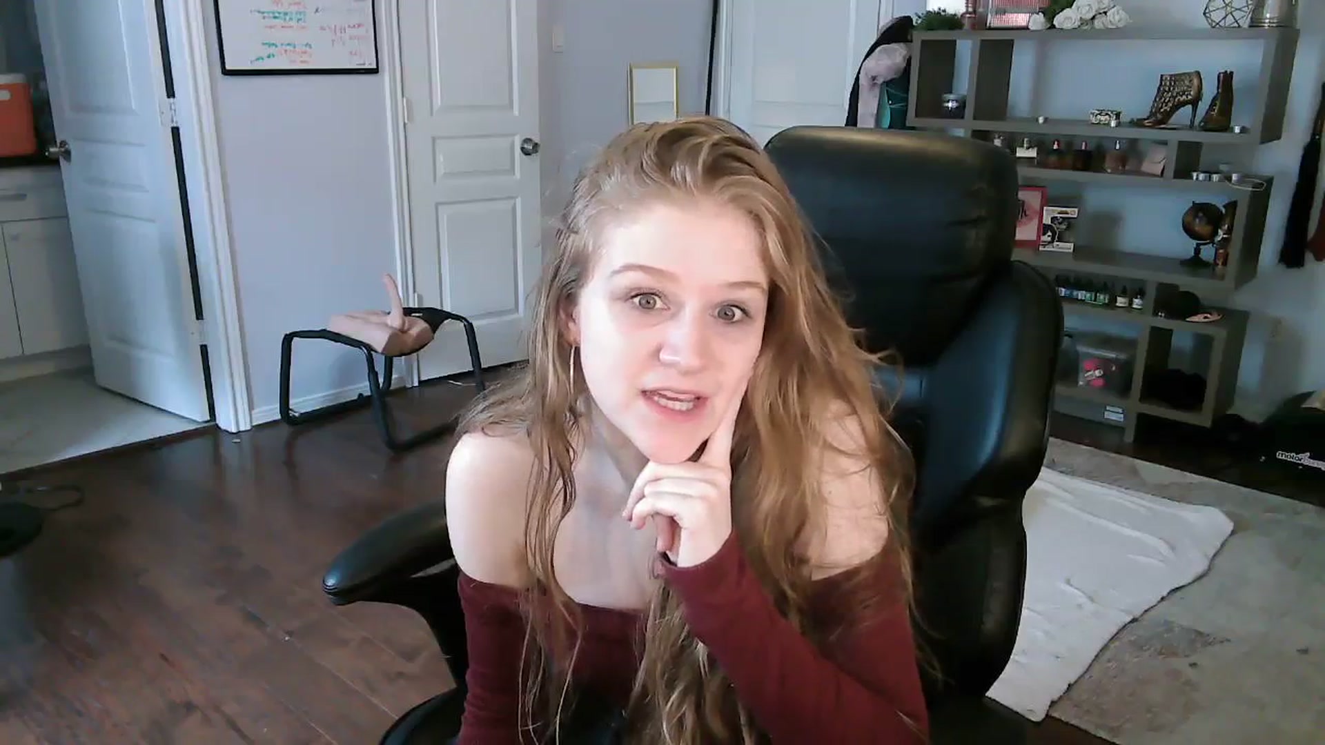 Gallery image thumbnail from Bunnydathug's myfreecams stream on, 10/07/2023, 19:07 image 9 of 20