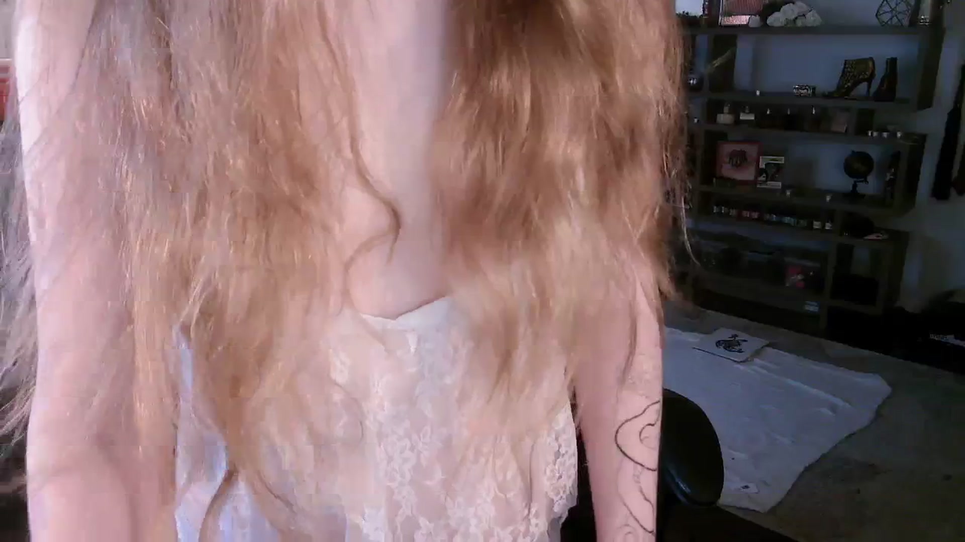Gallery image thumbnail from Bunnydathug's myfreecams stream on, 10/08/2023, 18:03 image 6 of 20