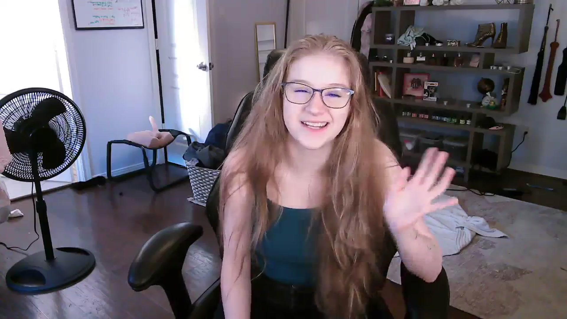 Gallery image thumbnail from Bunnydathug's myfreecams stream on, 10/16/2023, 14:27 image 2 of 20