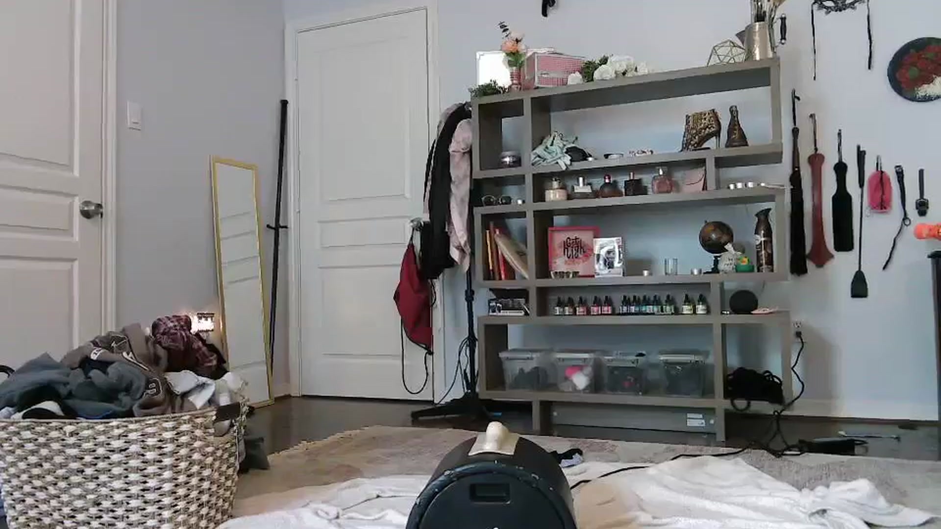 Gallery image thumbnail from Bunnydathug's myfreecams stream on, 10/16/2023, 15:32 image 2 of 20