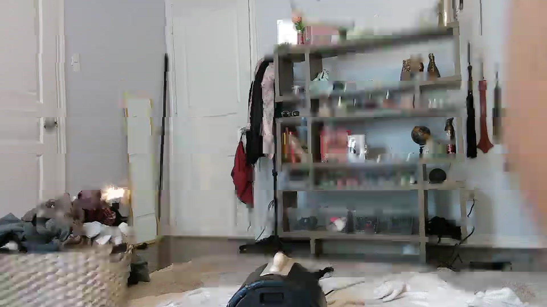 Gallery image thumbnail from Bunnydathug's myfreecams stream on, 10/16/2023, 15:32 image 16 of 20
