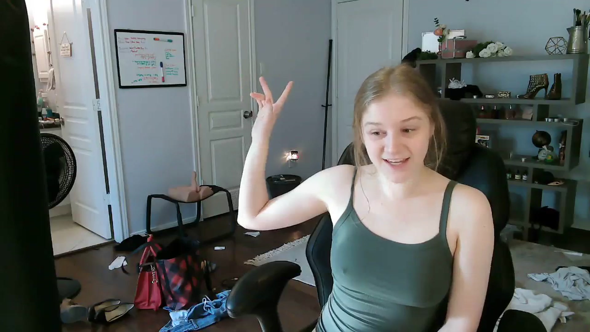 Gallery image thumbnail from Bunnydathug's myfreecams stream on, 10/24/2023, 15:26 image 18 of 20