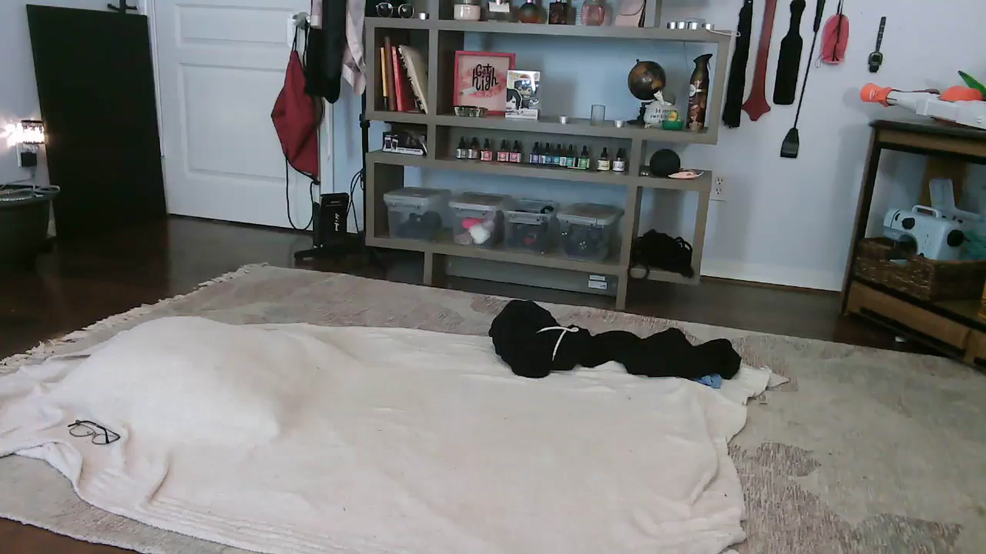 Gallery image thumbnail from Bunnydathug's myfreecams stream on, 10/25/2023, 16:27 image 16 of 20
