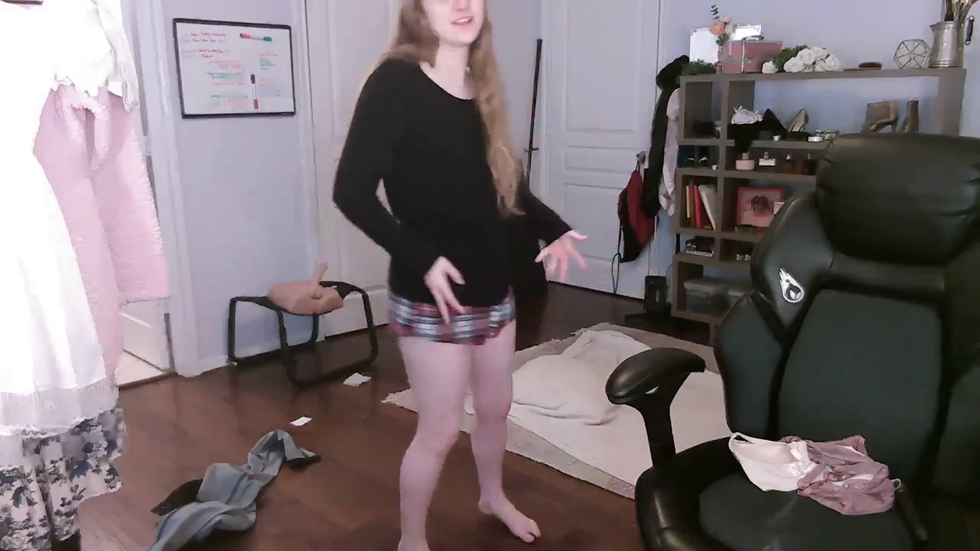Gallery image thumbnail from Bunnydathug's myfreecams stream on, 10/26/2023, 15:44 image 2 of 20
