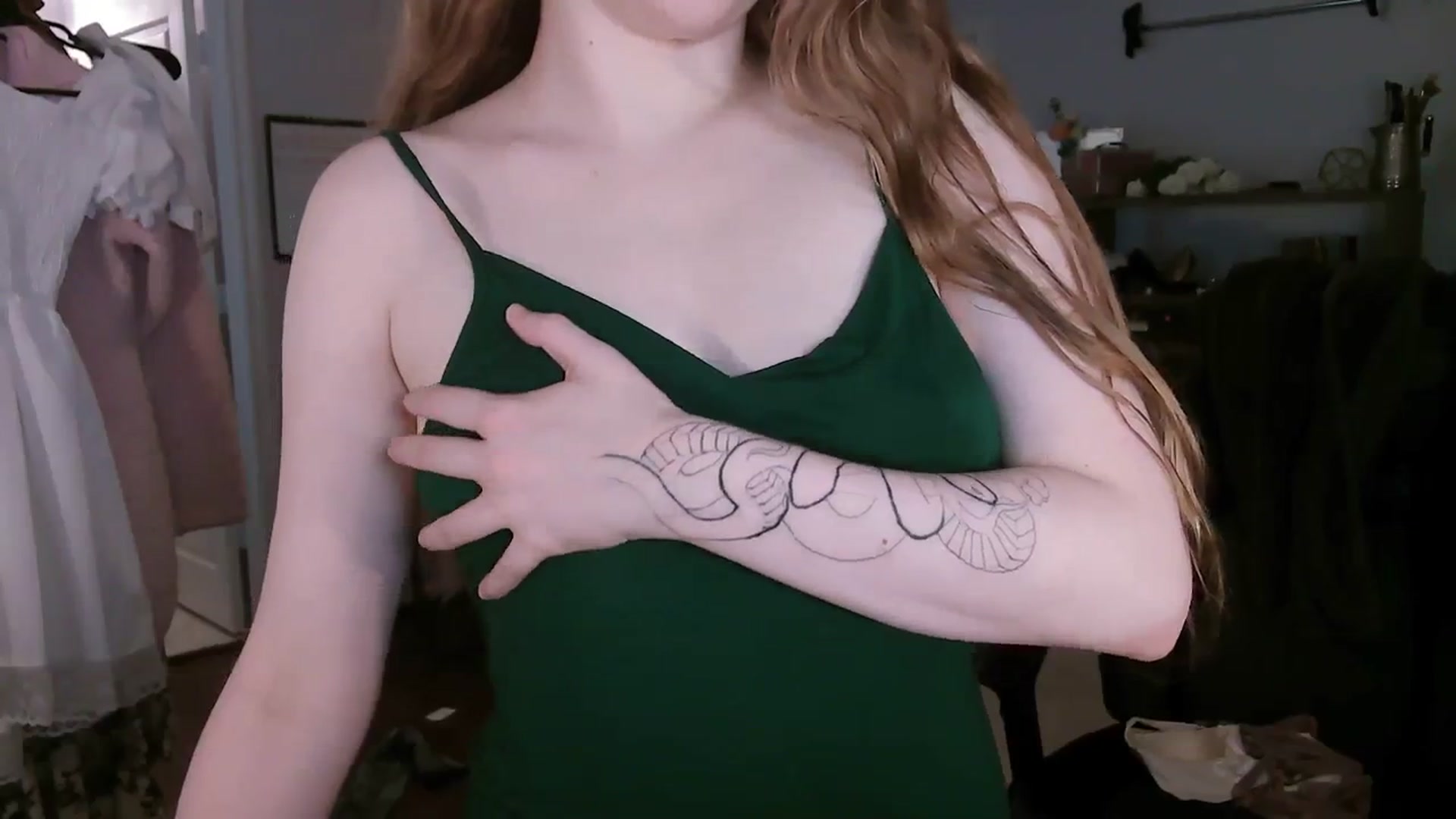 Gallery image thumbnail from Bunnydathug's myfreecams stream on, 10/26/2023, 15:44 image 19 of 20