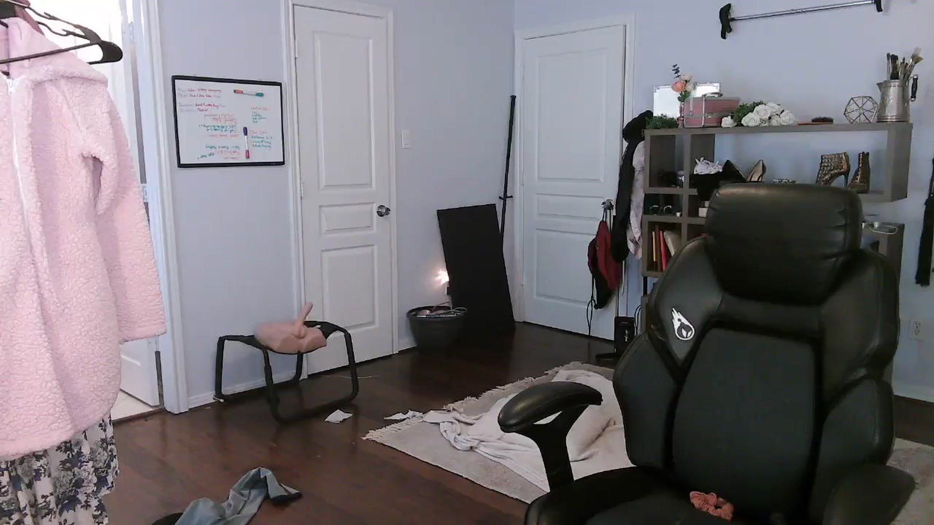 Gallery image thumbnail from Bunnydathug's myfreecams stream on, 10/26/2023, 16:34 image 20 of 20