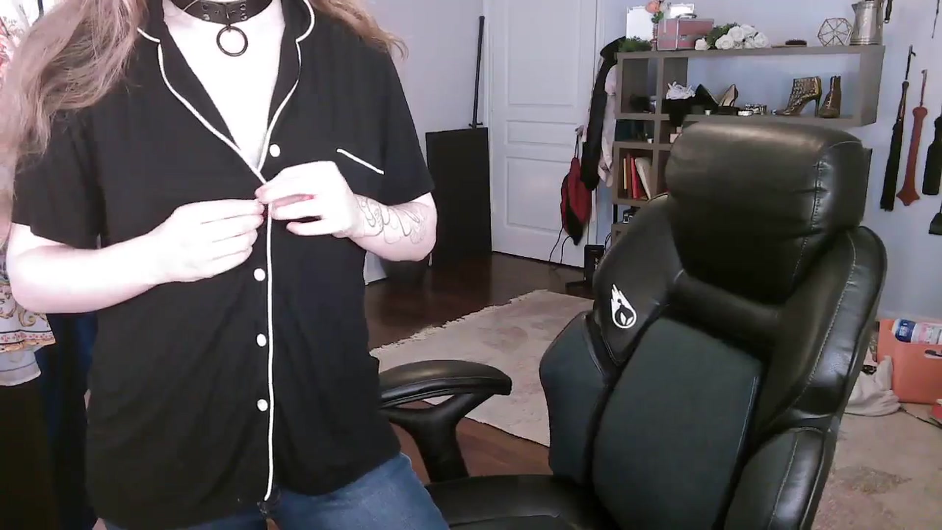 Gallery image thumbnail from Bunnydathug's myfreecams stream on, 10/29/2023, 14:47 image 10 of 20