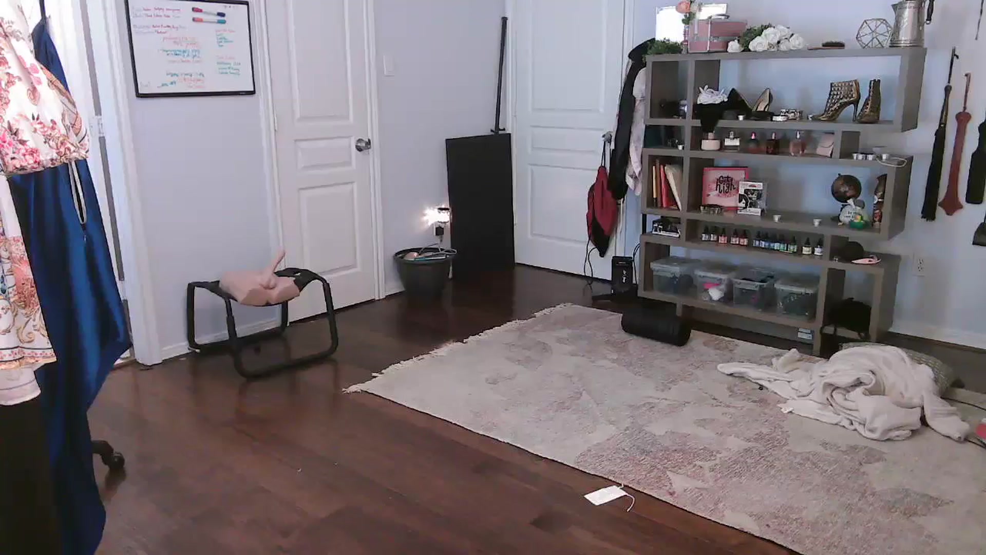 Gallery image thumbnail from Bunnydathug's myfreecams stream on, 10/29/2023, 16:11 image 18 of 20