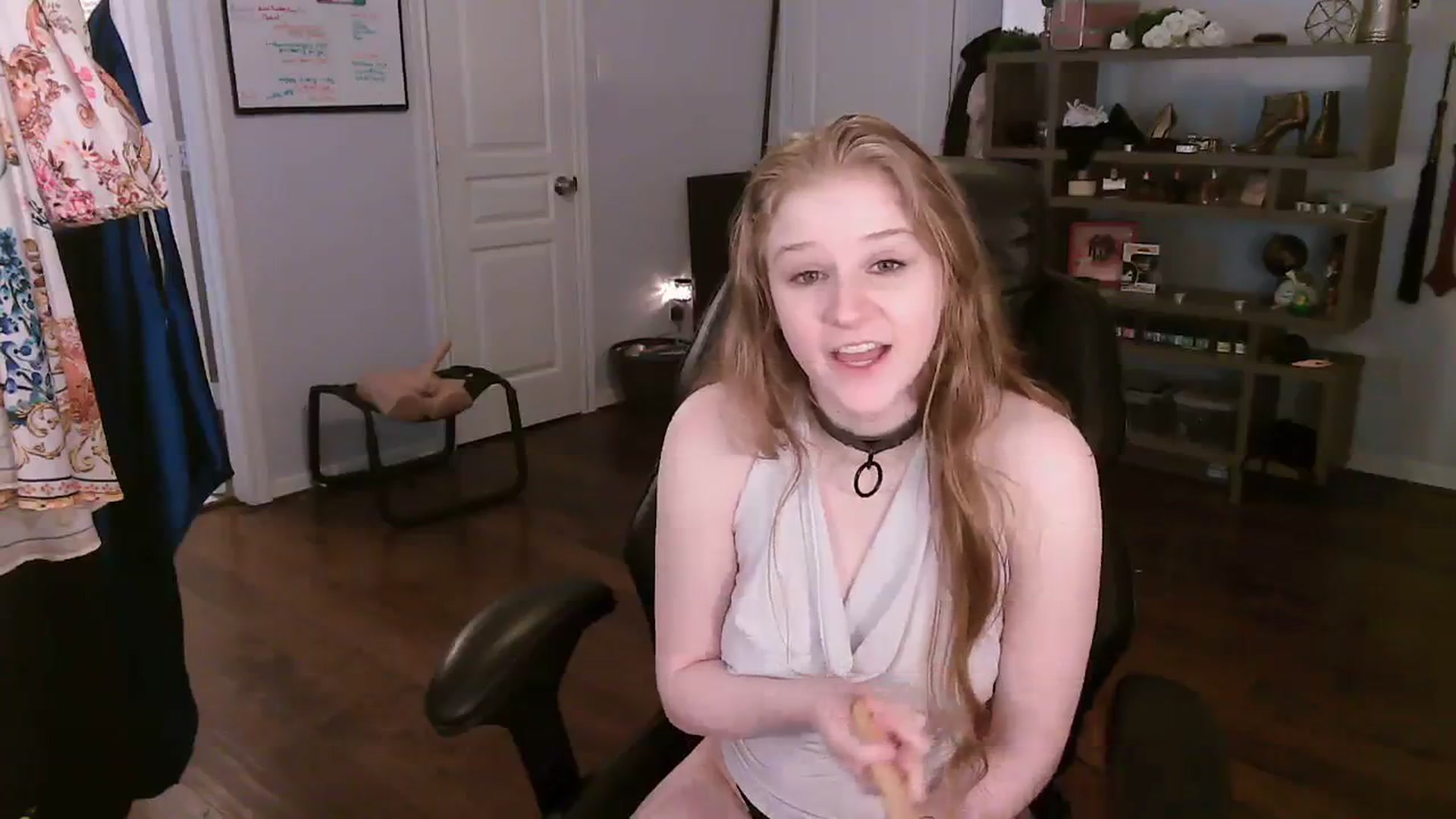 Gallery image thumbnail from Bunnydathug's myfreecams stream on, 10/29/2023, 21:25 image 7 of 20