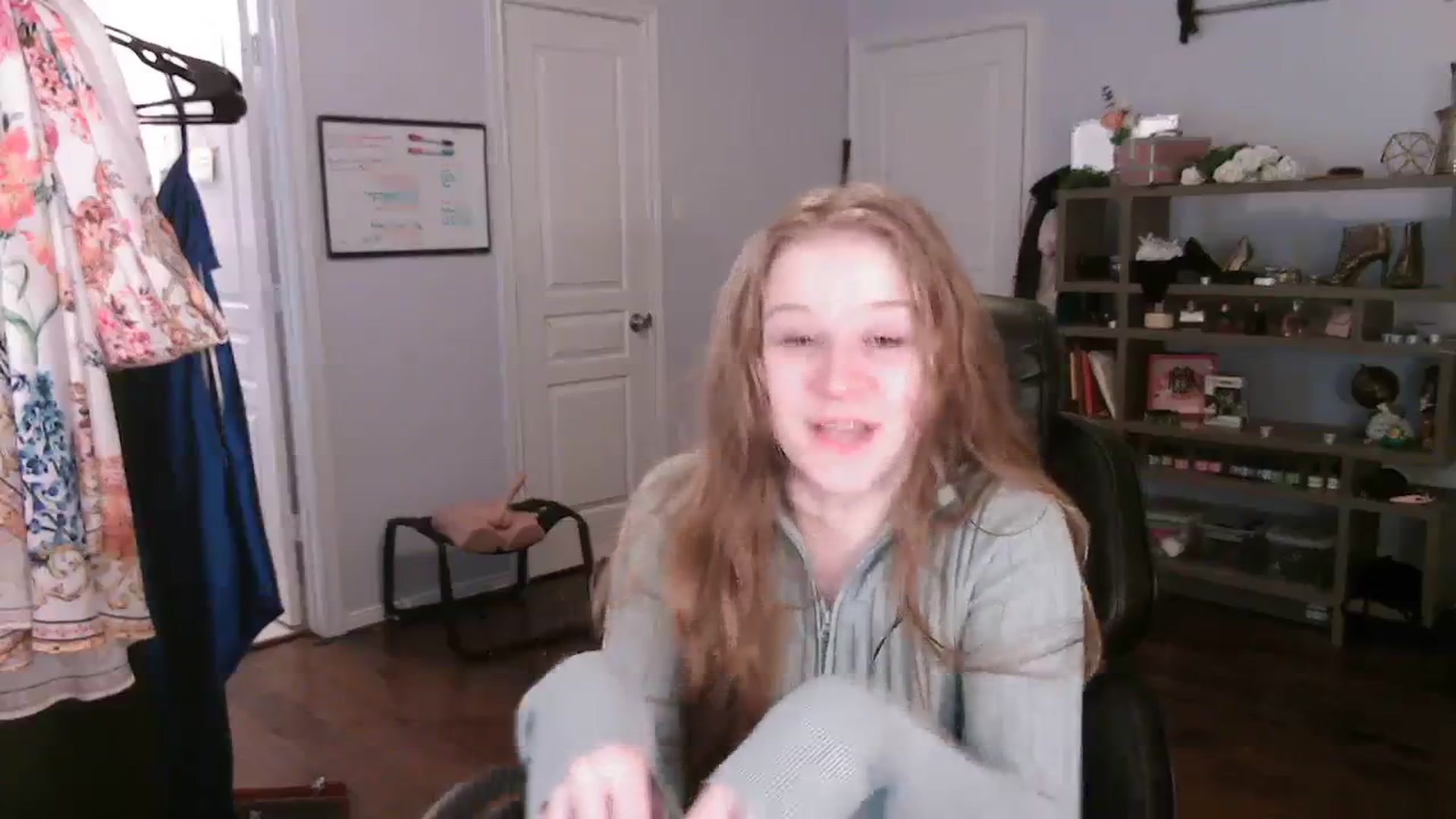 Gallery image thumbnail from Bunnydathug's myfreecams stream on, 10/31/2023, 16:16 image 14 of 20